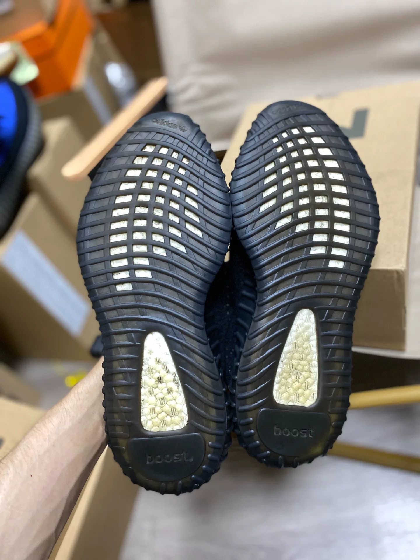 Adidas Adidas YEEZY3 Black Lowtop Sneakers 10 Men Size US 10 / EU 43 - 9 Thumbnail