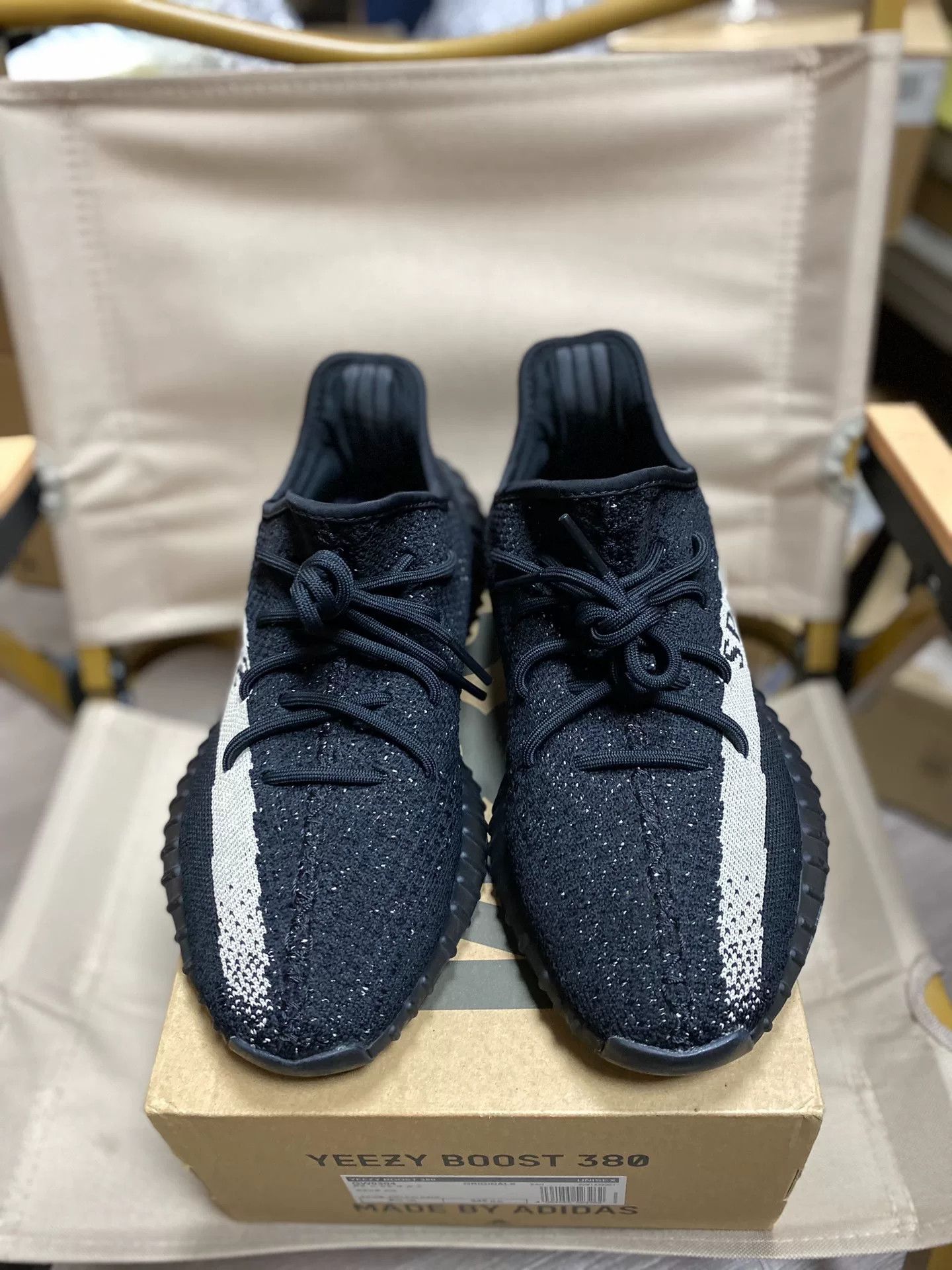 Adidas Adidas YEEZY3 Black Lowtop Sneakers 10 Men Size US 10 / EU 43 - 5 Thumbnail