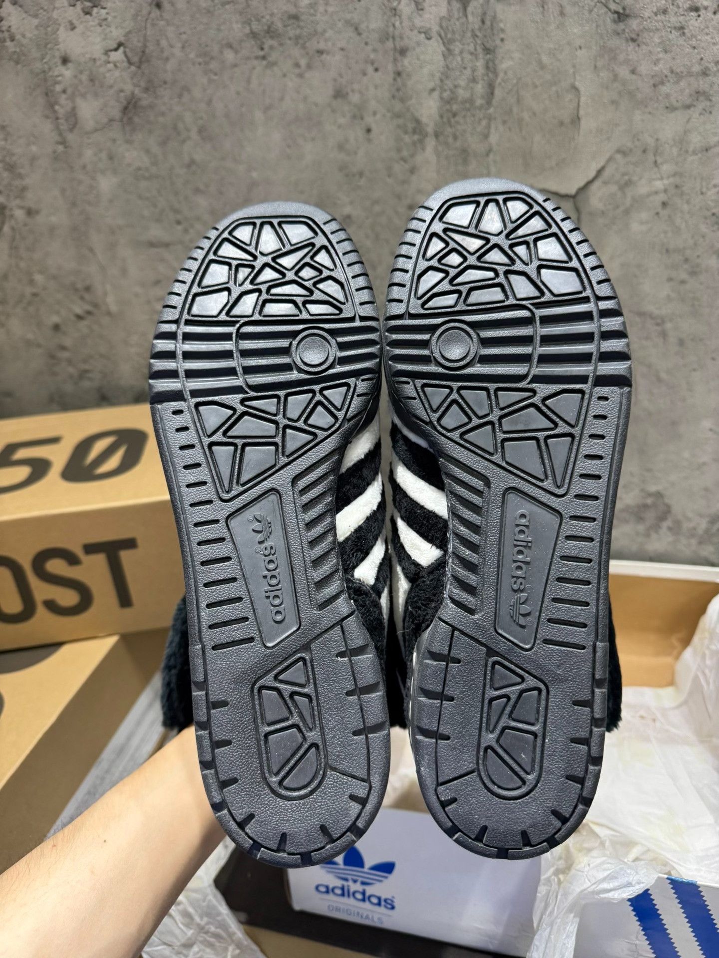 Adidas Adidas Black Hoodie 9.5 Men Size US XS / EU 42 / 0 - 2 Thumbnail