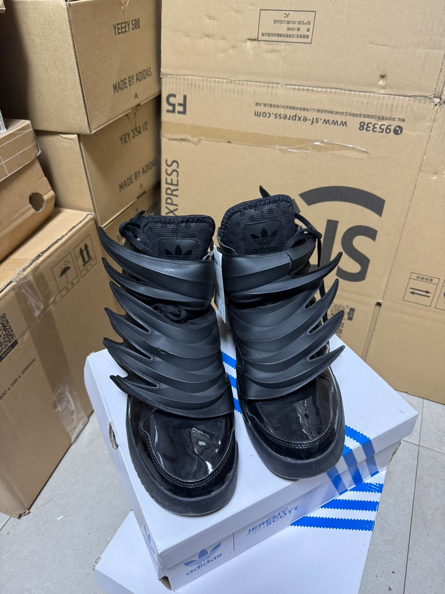 Adidas Adidas Black Lowtop Sneakers 41 Men Size US 8.5 / EU 41-42 - 4 Thumbnail