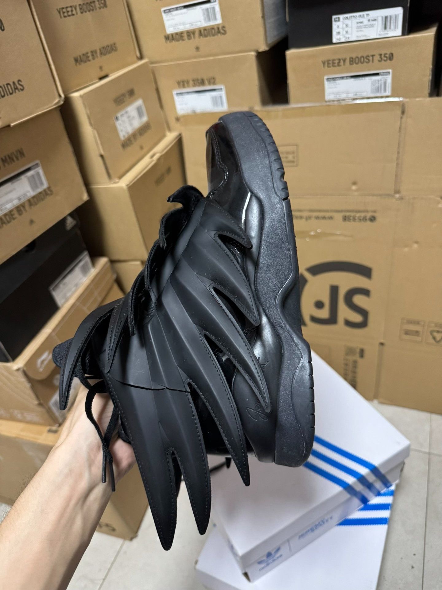 Adidas Adidas Black Lowtop Sneakers 41 Men Size US 8.5 / EU 41-42 - 7 Thumbnail