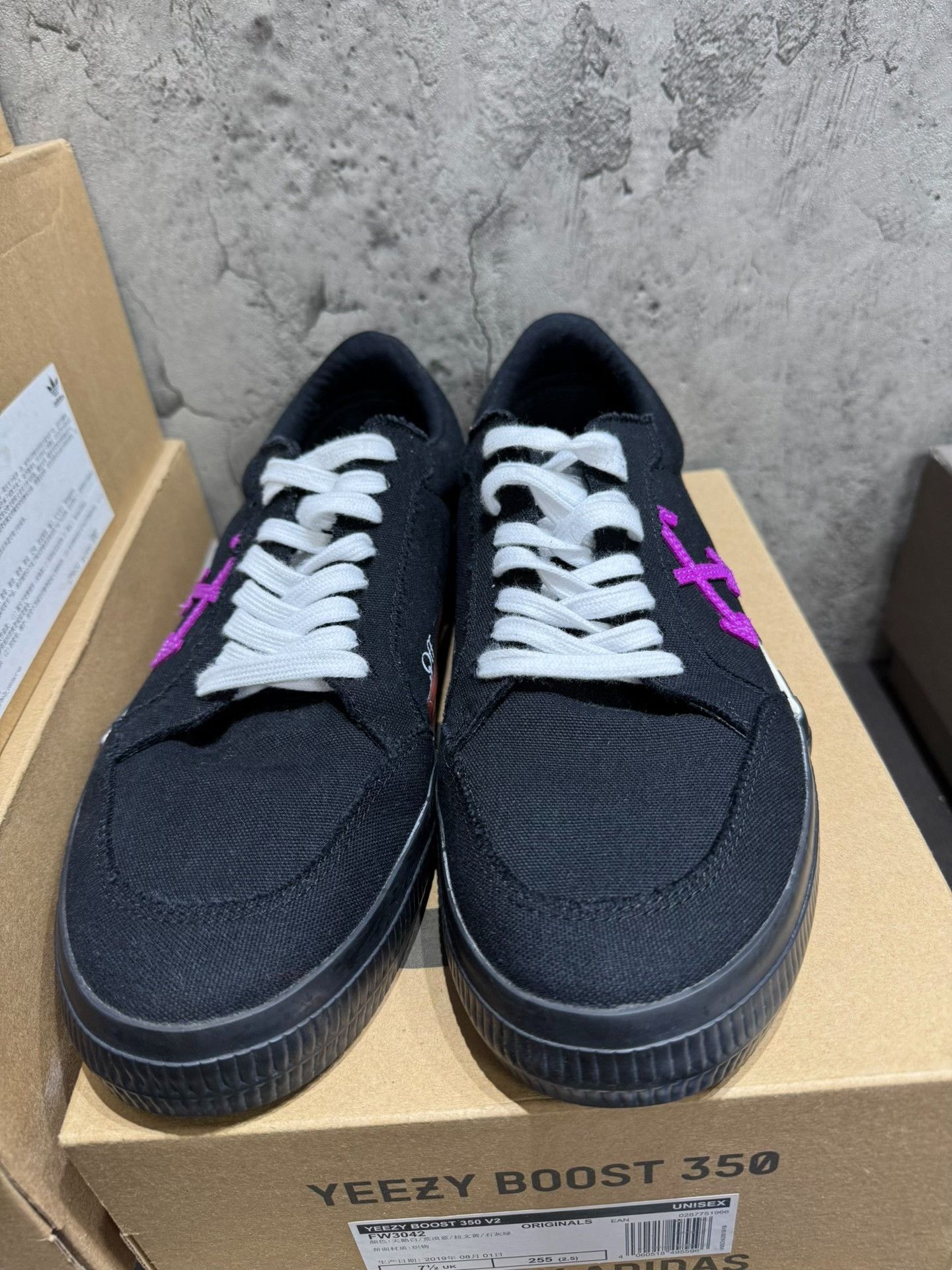 Off-White Off-White Striped Purple Lowtop Sneakers 11.5 Men Size US 11.5 / EU 44-45 - 8 Thumbnail