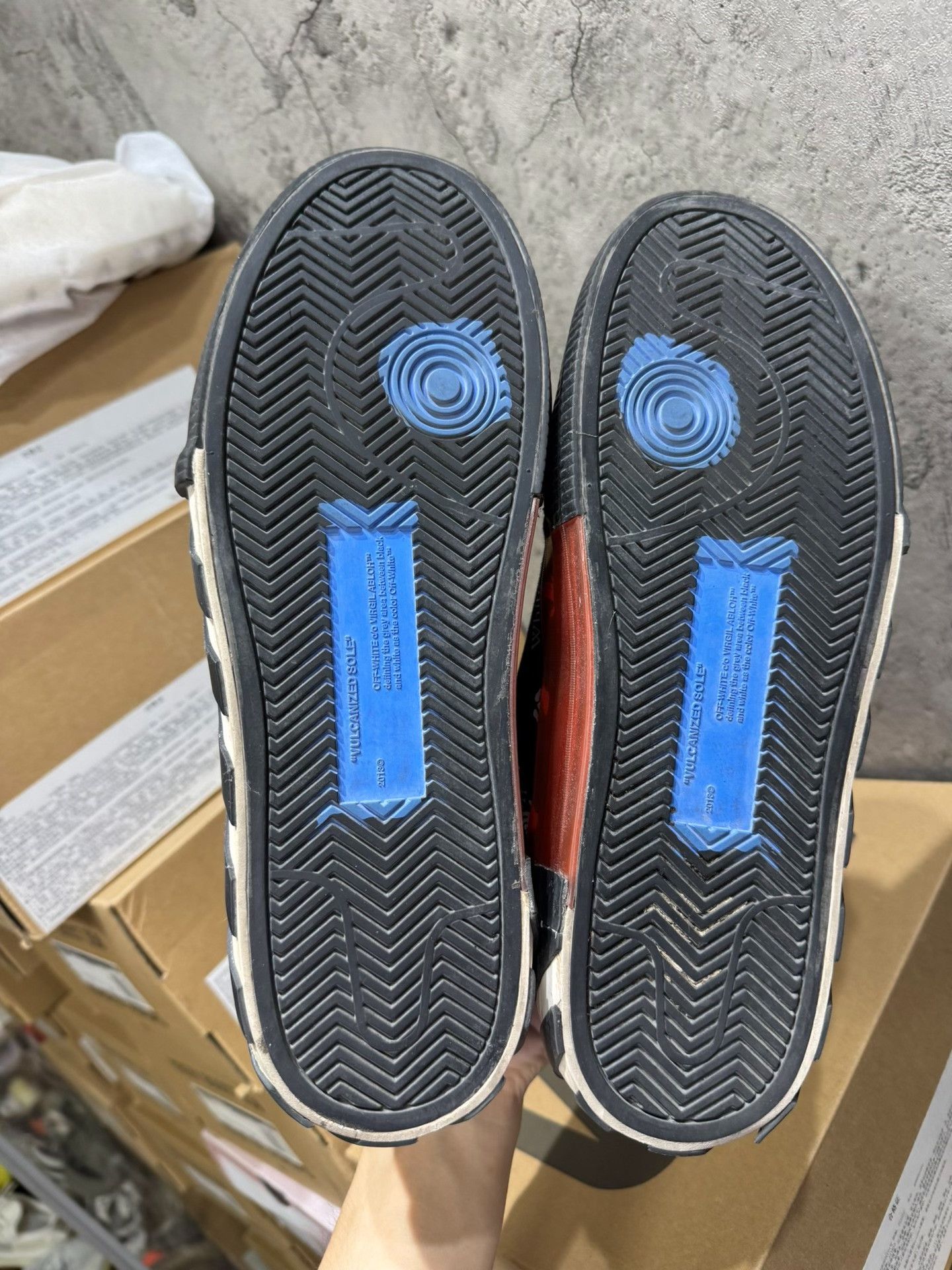Off-White Off-White Striped Purple Lowtop Sneakers 11.5 Men Size US 11.5 / EU 44-45 - 9 Thumbnail