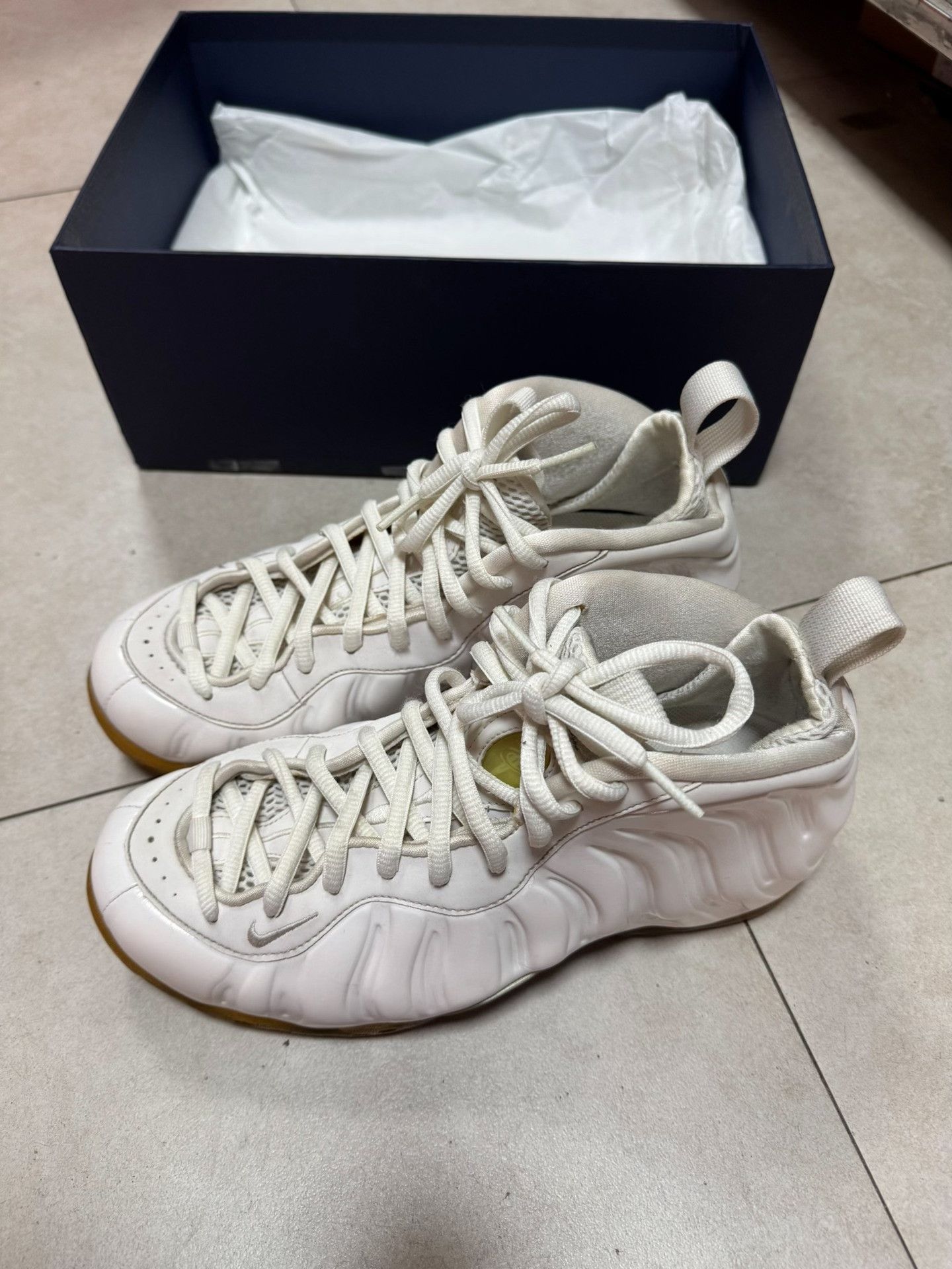 Nike Nike White Lowtop Sneakers 41 Men Size US 8.5 / EU 41-42 - 6 Thumbnail