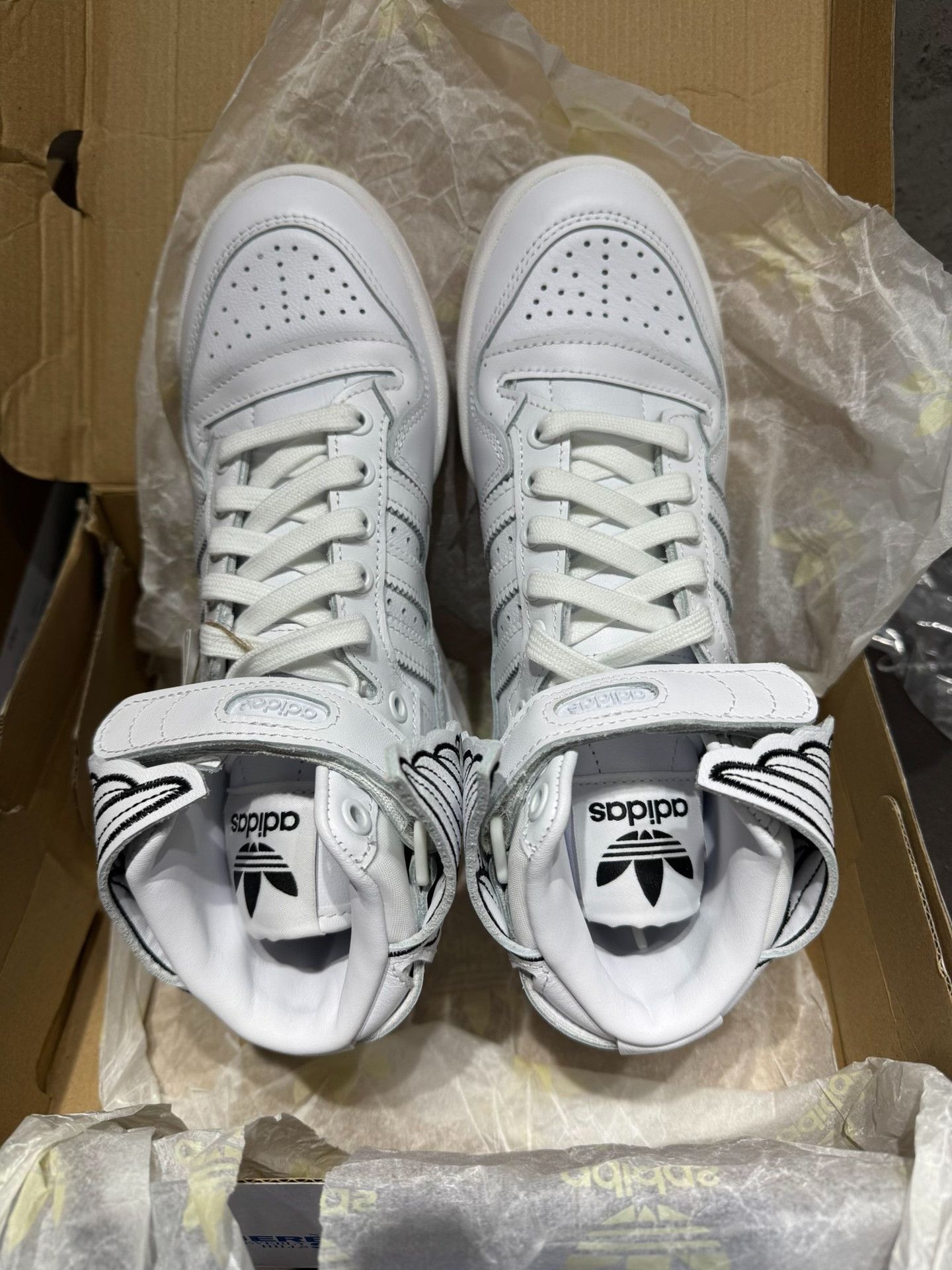Adidas Adidas White Lowtop Sneakers 37 Men Size US 5 / EU 37 - 4 Thumbnail