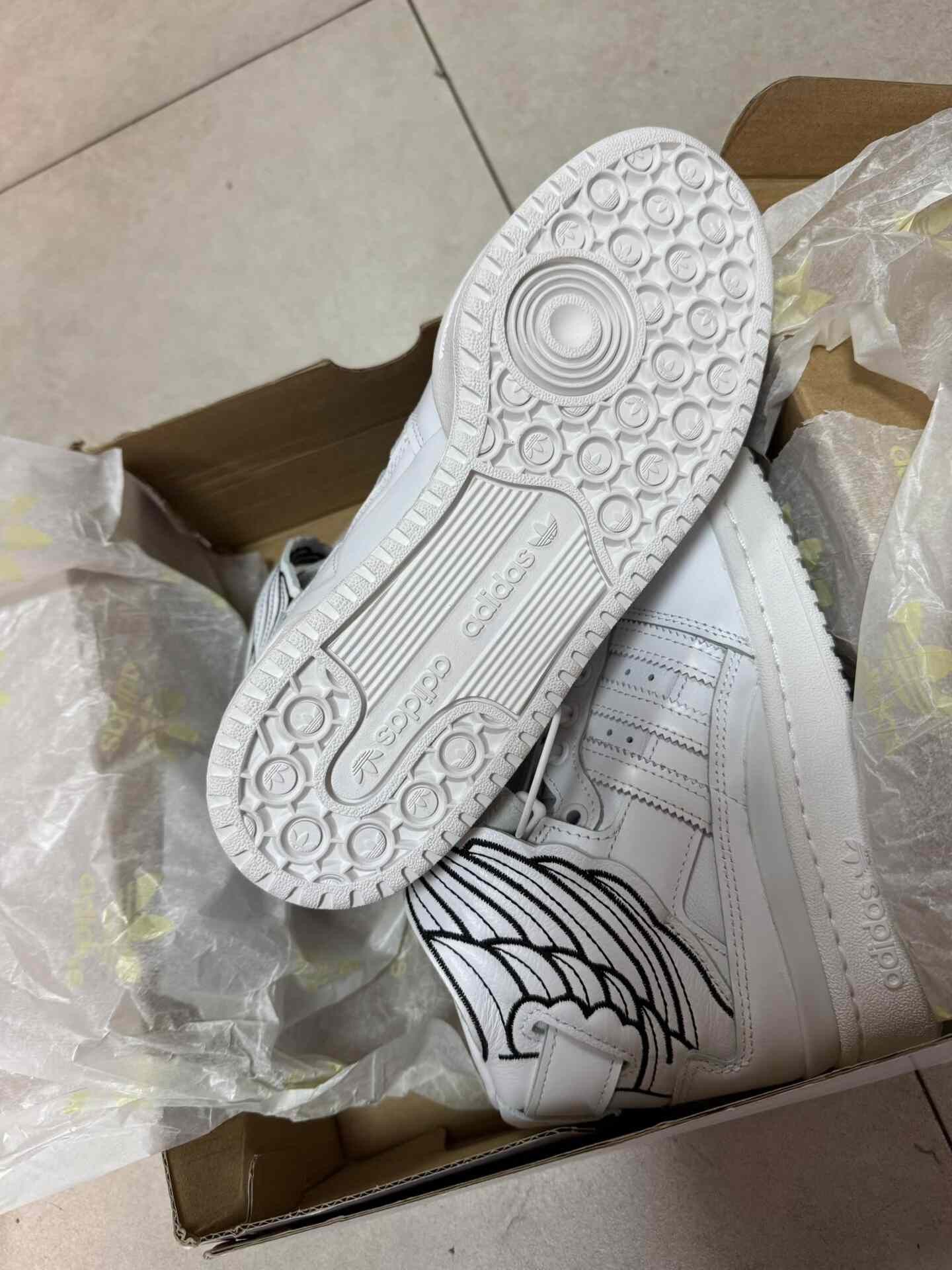 Adidas Adidas White Lowtop Sneakers 37 Men Size US 5 / EU 37 - 2 Thumbnail