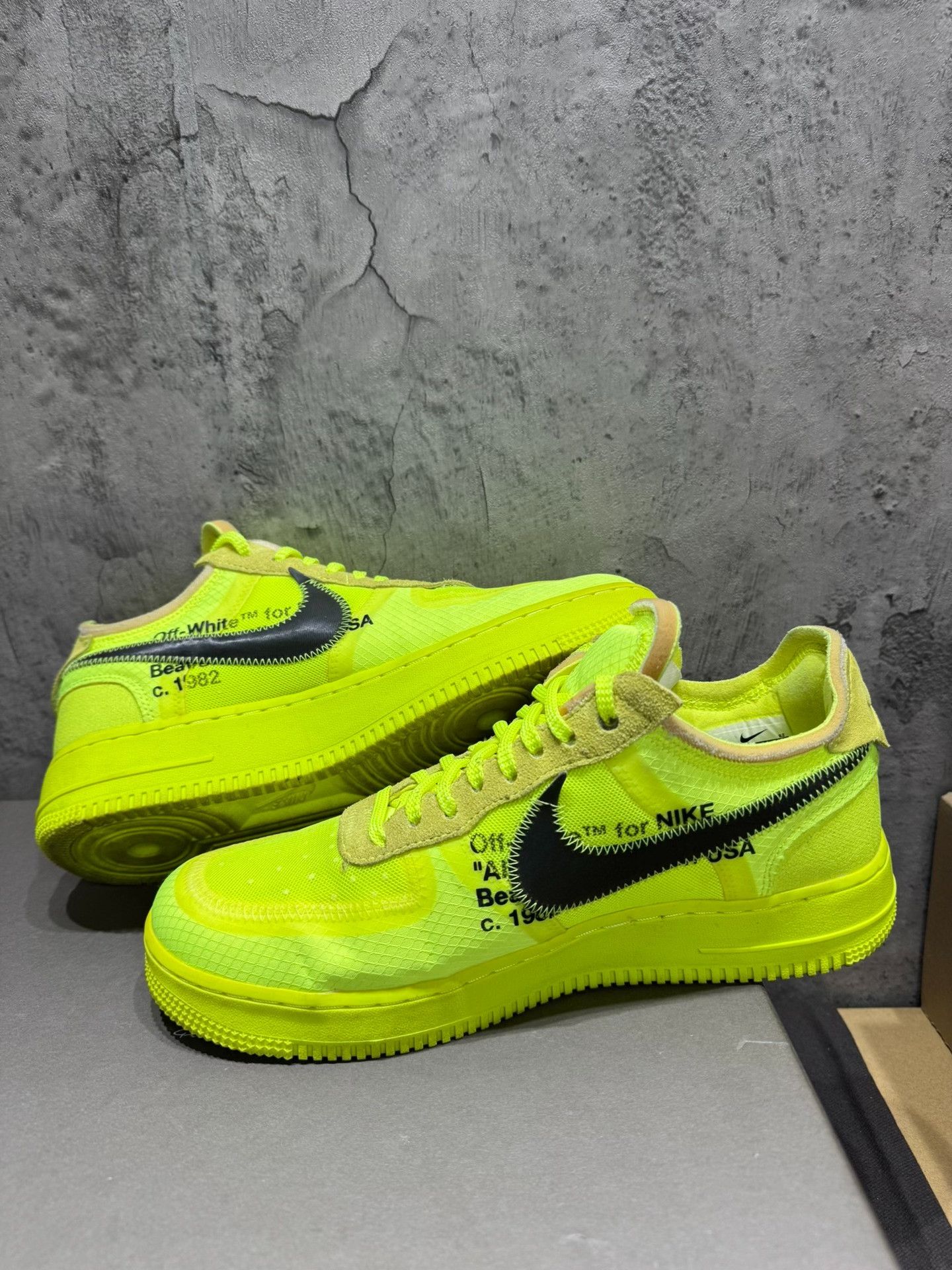 Off-White Off-White White Lowtop Sneakers 42 Men Size US 9 / EU 42 - 9 Thumbnail