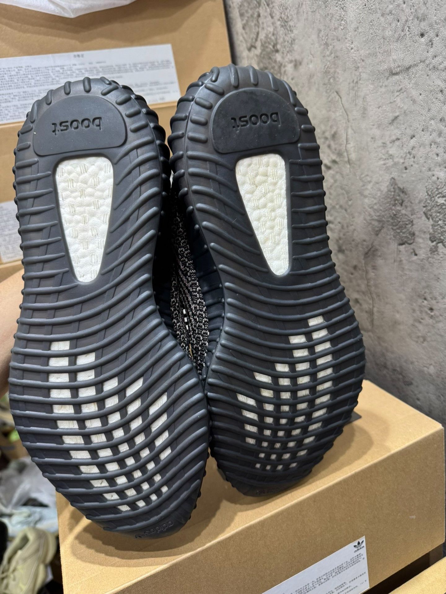 Adidas Adidas YEEZY35 Black Lowtop Sneakers 35 Men Size US 5 / EU 37 - 4 Thumbnail