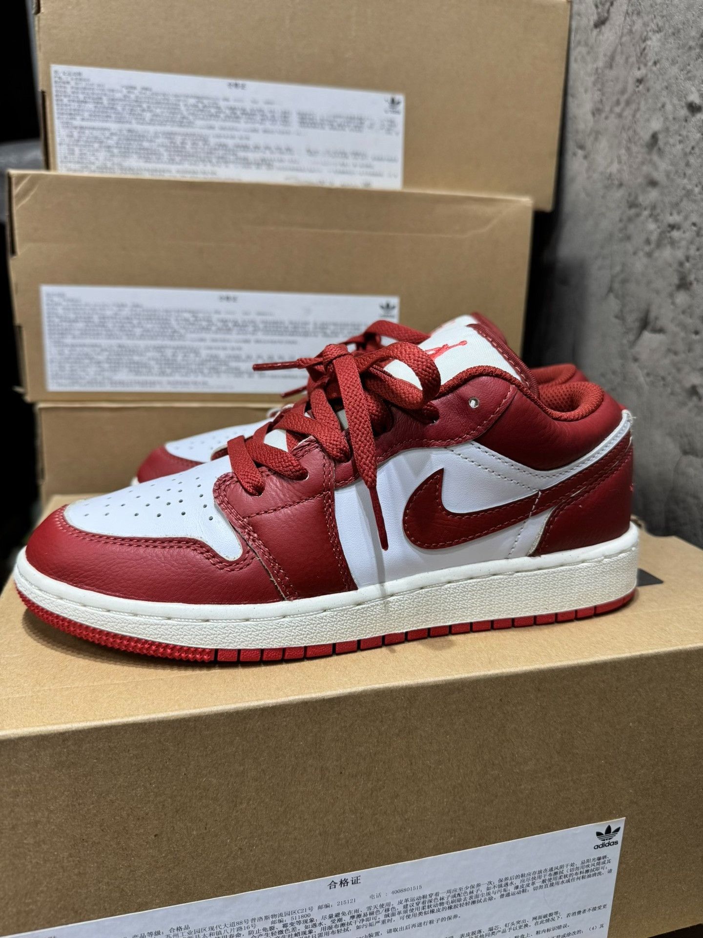 Nike Nike Red Lowtop Sneakers 36 Men Size US 5 / EU 37 - 2 Thumbnail