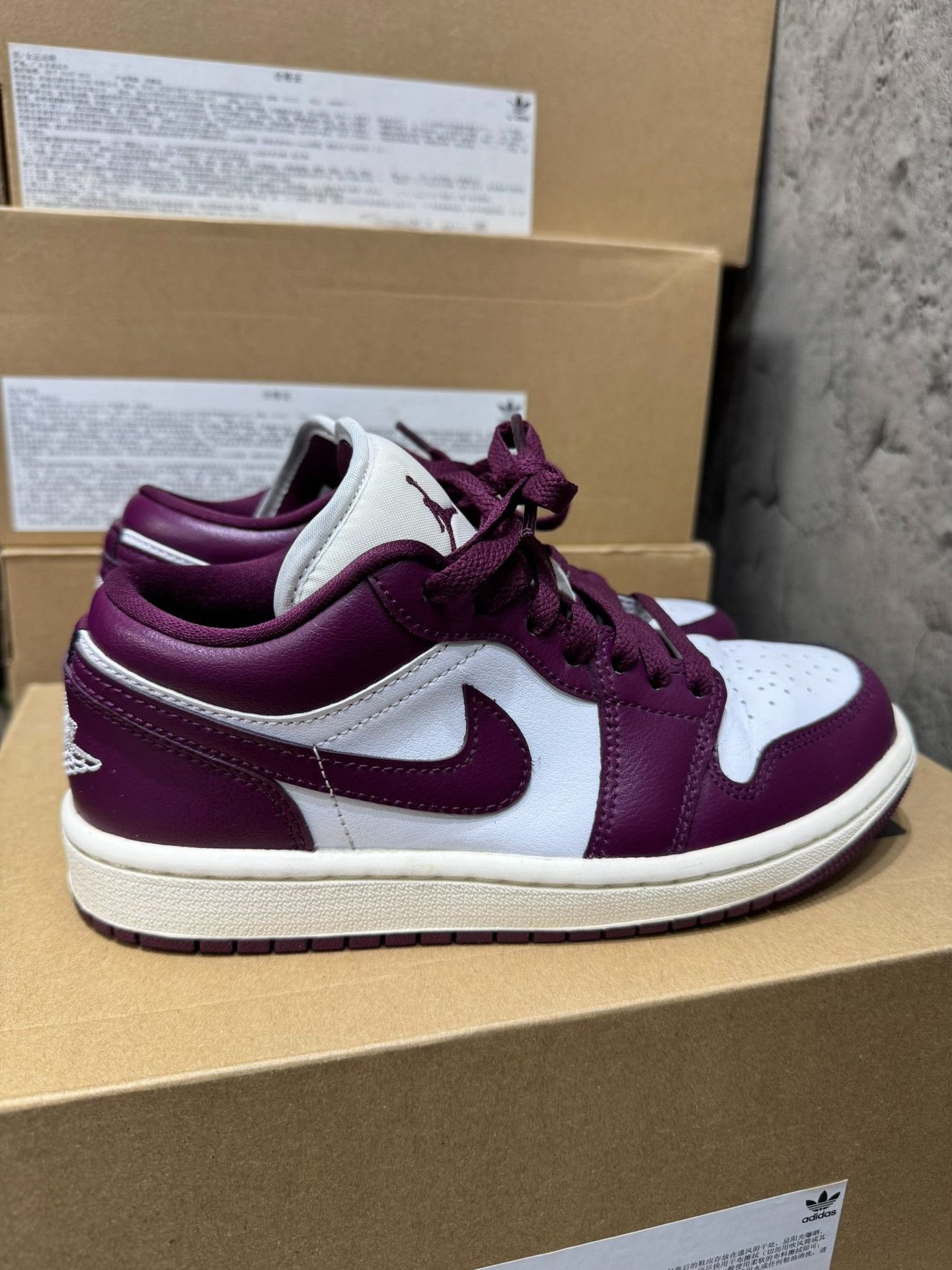 Nike Nike White Lowtop Sneakers 36 Men Size US 5 / EU 37 - 3 Thumbnail