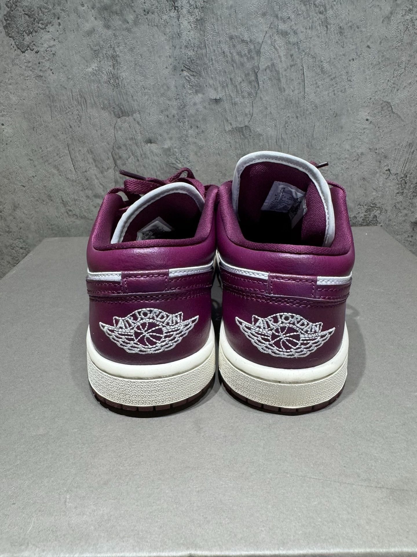 Nike Nike White Lowtop Sneakers 36 Men Size US 5 / EU 37 - 7 Thumbnail