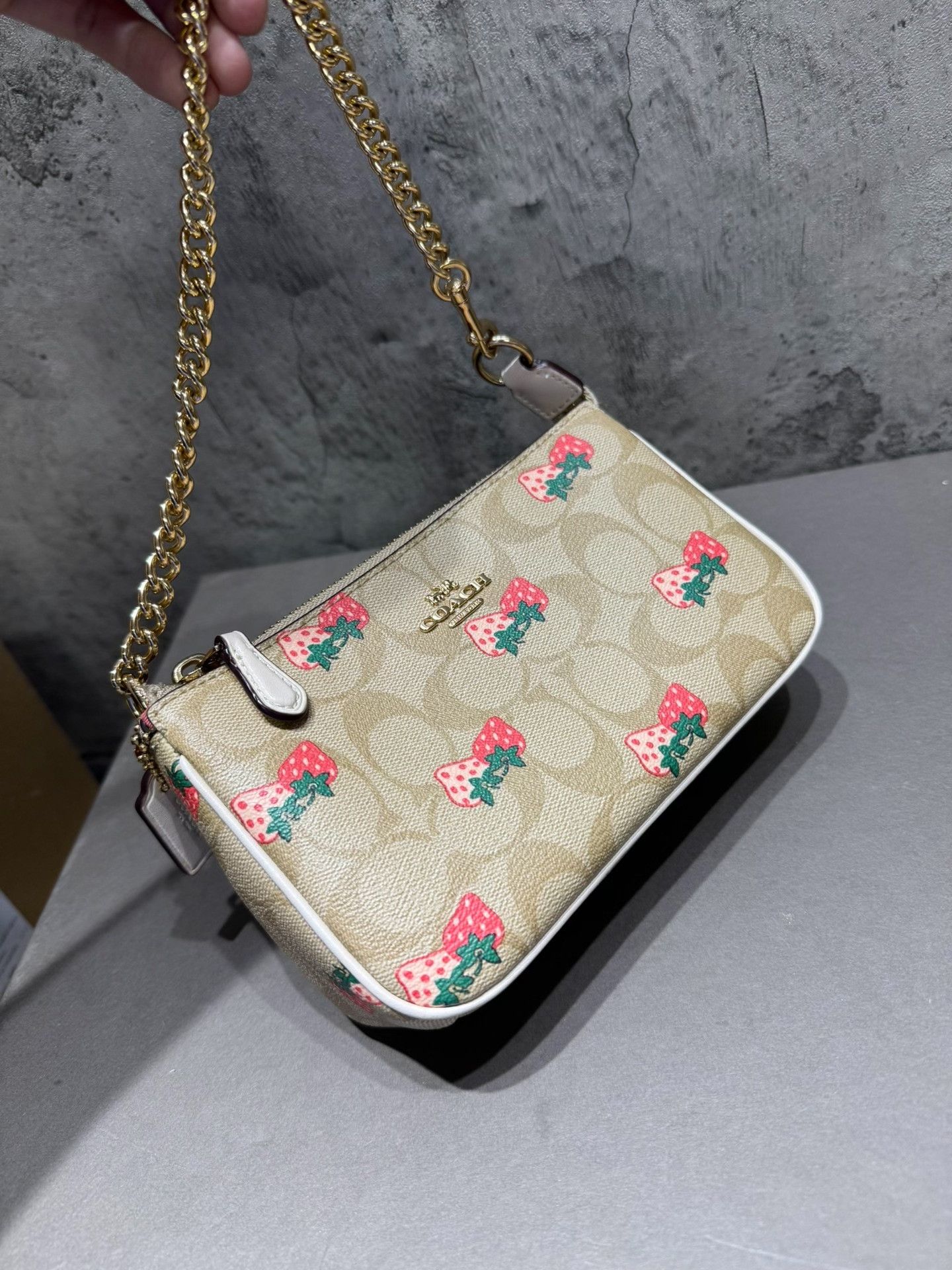 Coach Coach Leather Printed Beige Shoulder Bag 36 Women Size ONE SIZE - 4 Thumbnail