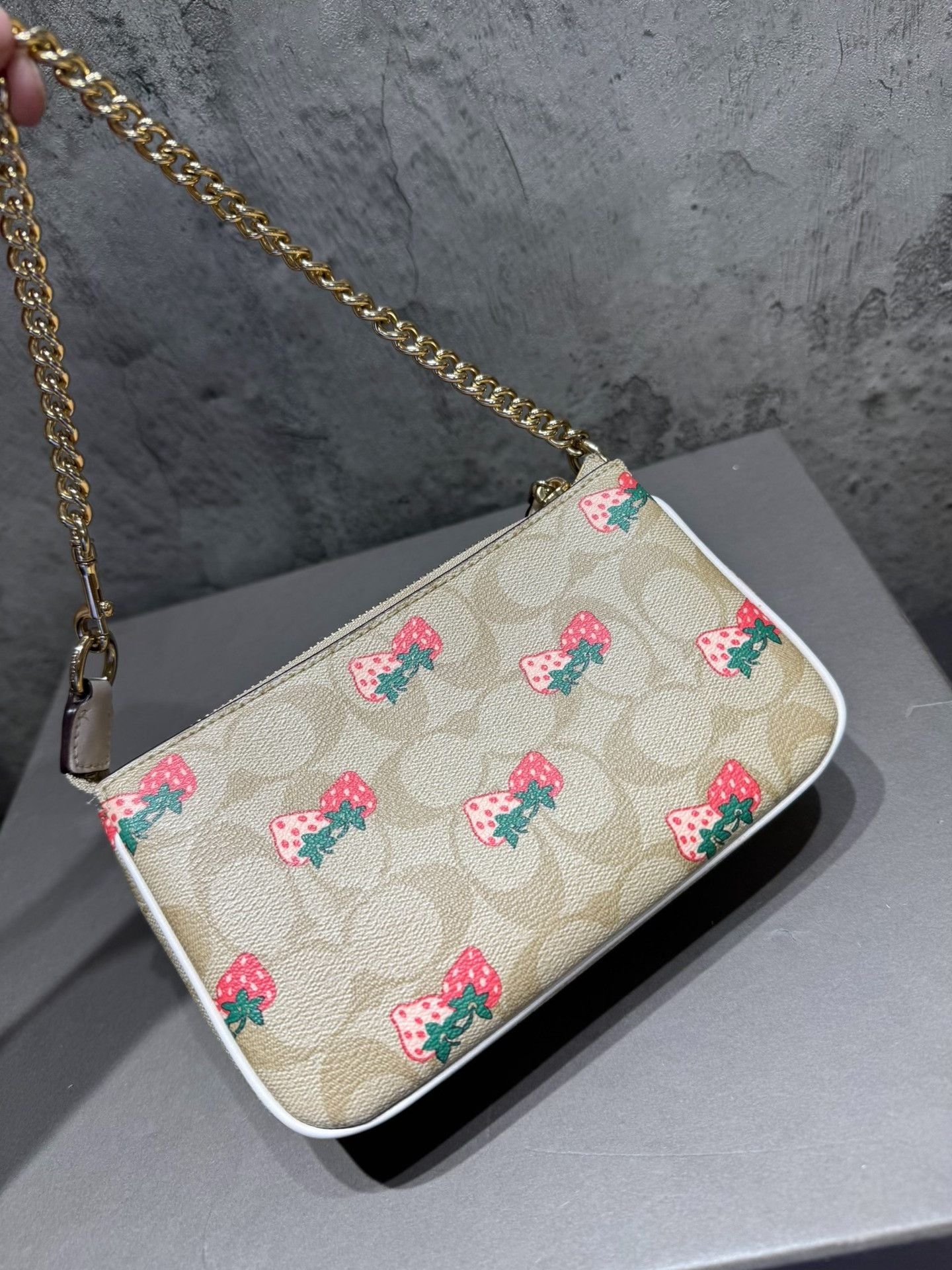 Coach Coach Leather Printed Beige Shoulder Bag 36 Women Size ONE SIZE - 3 Thumbnail