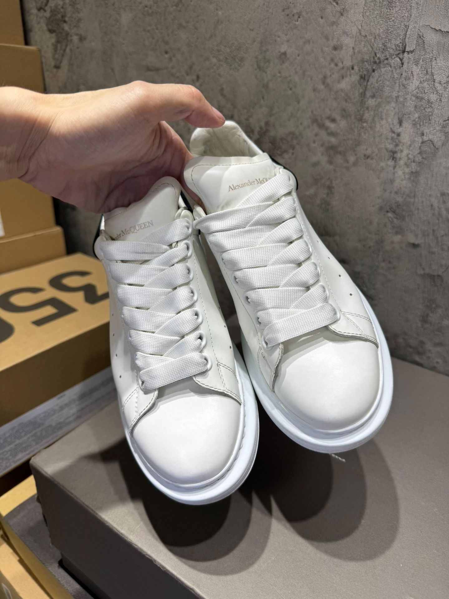 Alexander McQueen Alexander McQueen White Lowtop Sneakers 37 Women Size US 6.5 / IT 36.5 - 6 Thumbnail