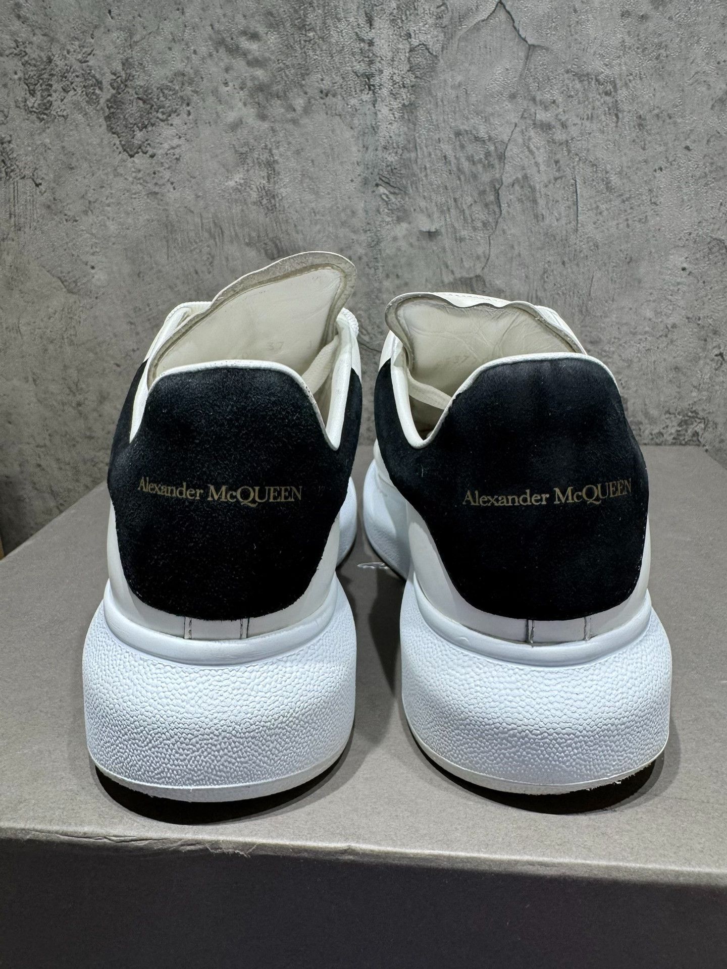 Alexander McQueen Alexander McQueen White Lowtop Sneakers 37 Women Size US 6.5 / IT 36.5 - 2 Thumbnail