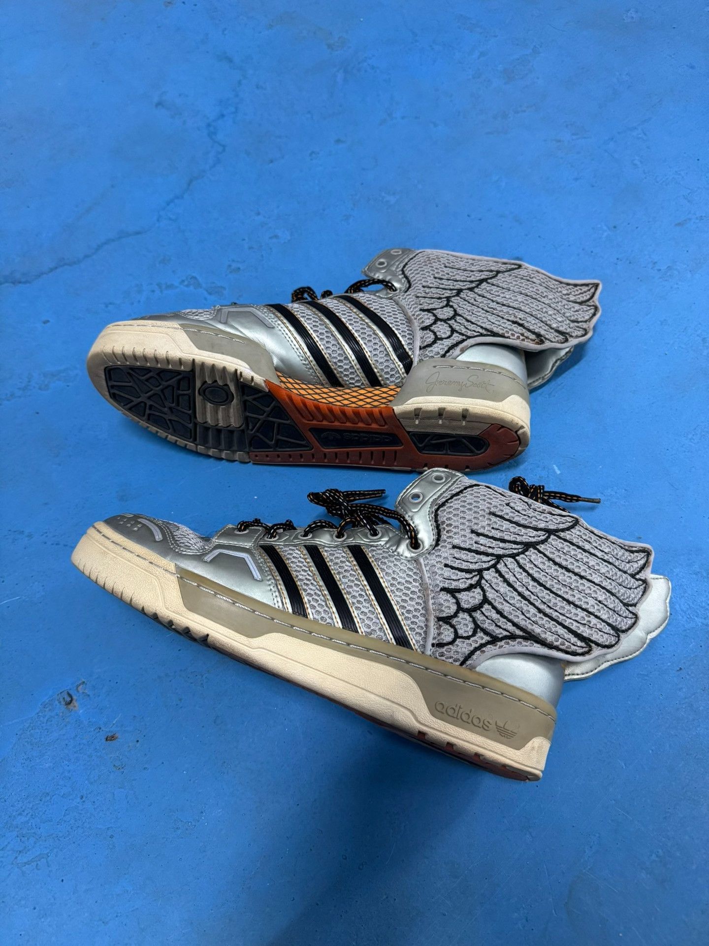 Adidas Adidas Reflective Black Lowtop Sneakers M Men Size US 10 / EU 43 - 4 Thumbnail