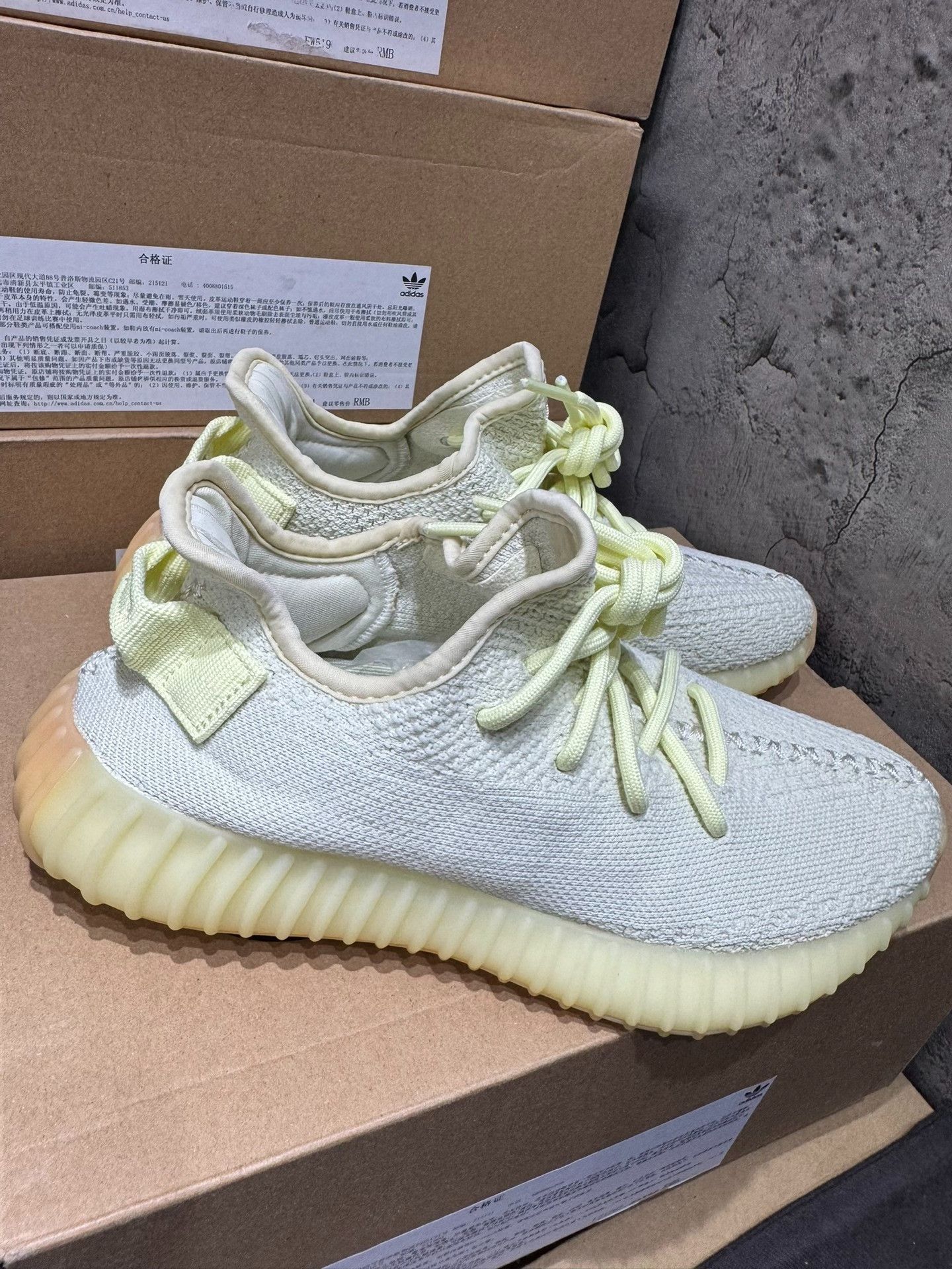 Yeezy Yeezy Yellow Lowtop Sneakers 38 Men Size US 6 / EU 39 - 3 Thumbnail