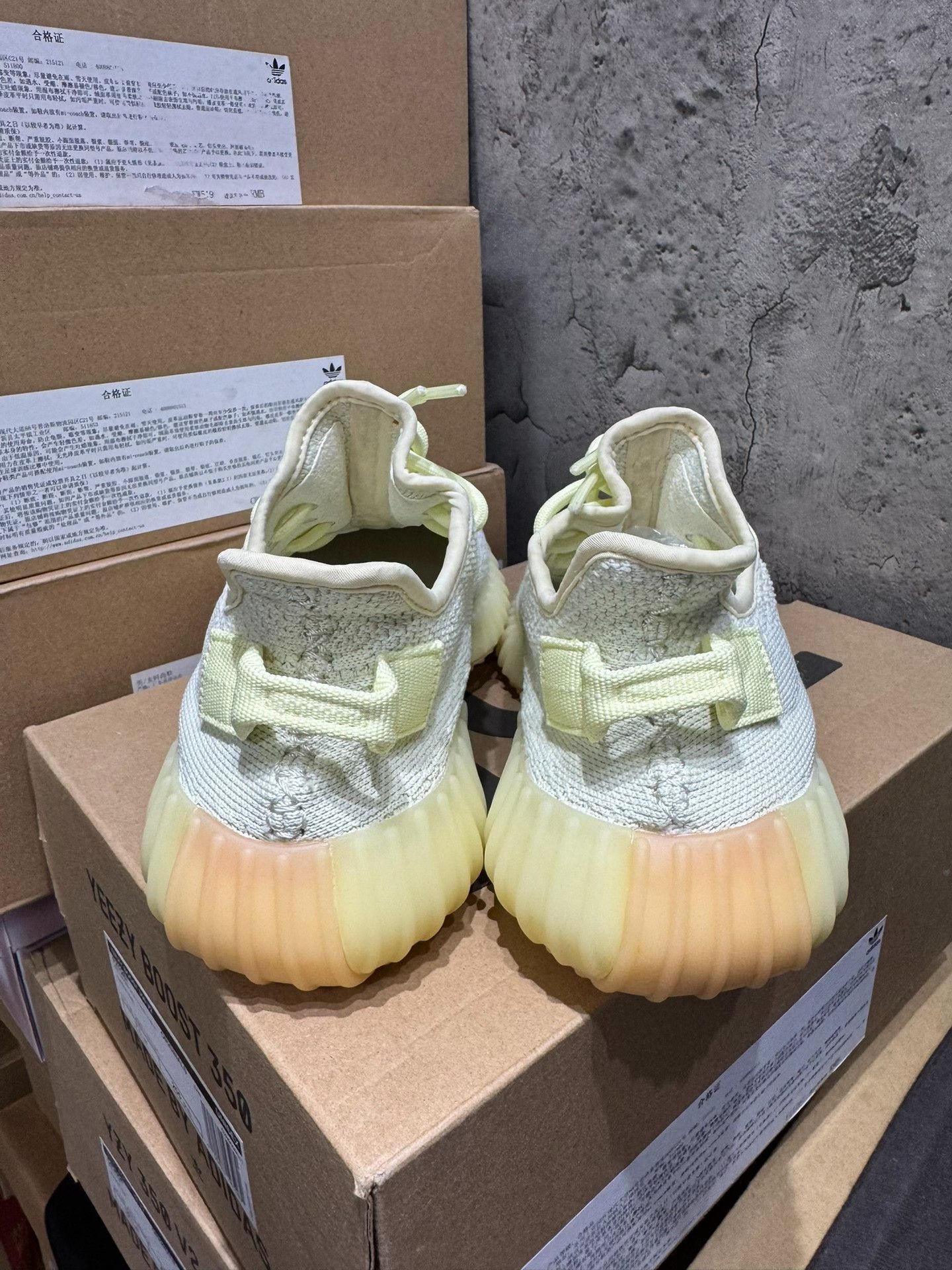 Yeezy Yeezy Yellow Lowtop Sneakers 38 Men Size US 6 / EU 39 - 2 Thumbnail