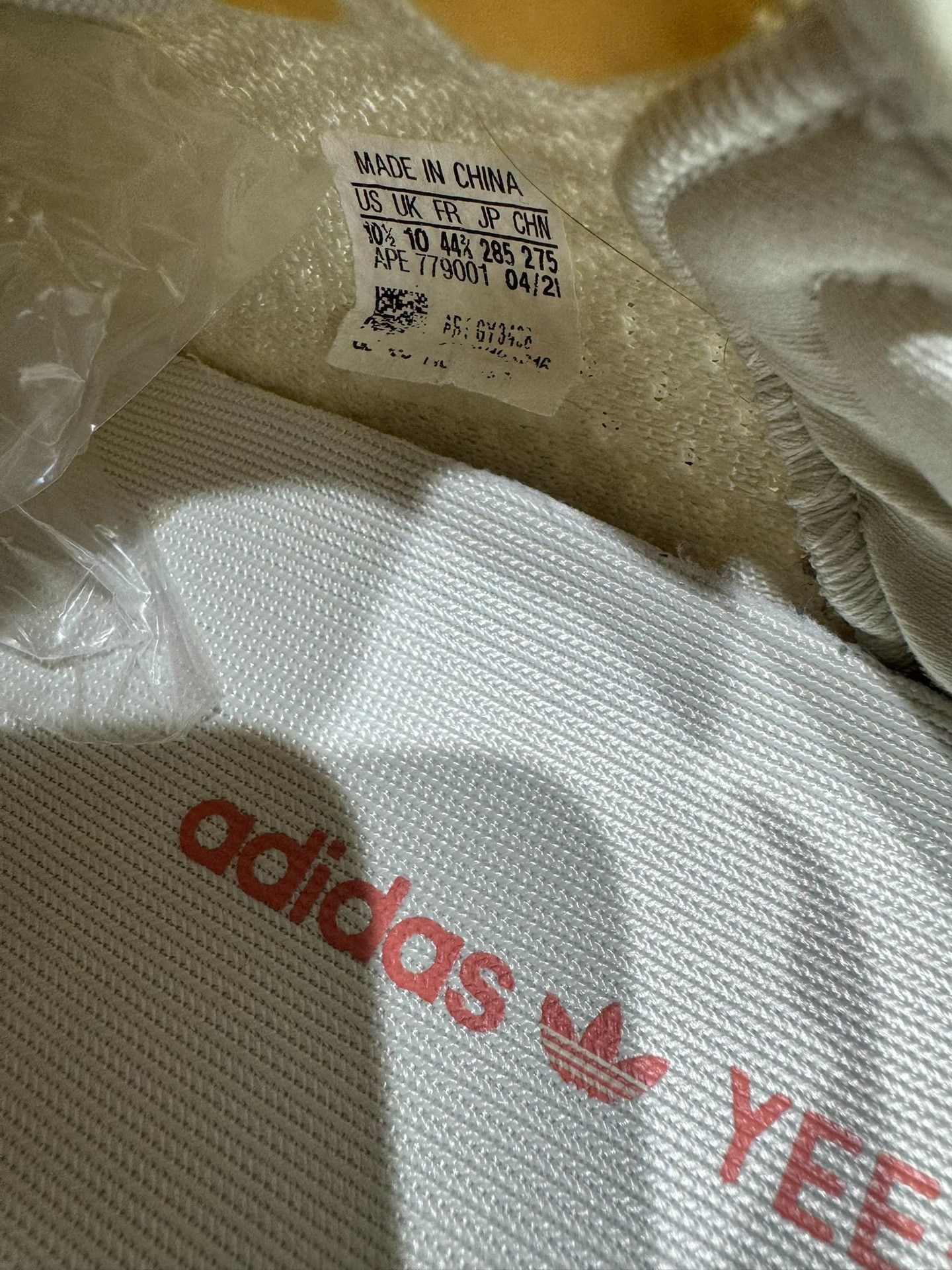 Adidas Adidas Yellow Lowtop Sneakers 35 Men Size US 5 / EU 37 - 6 Thumbnail
