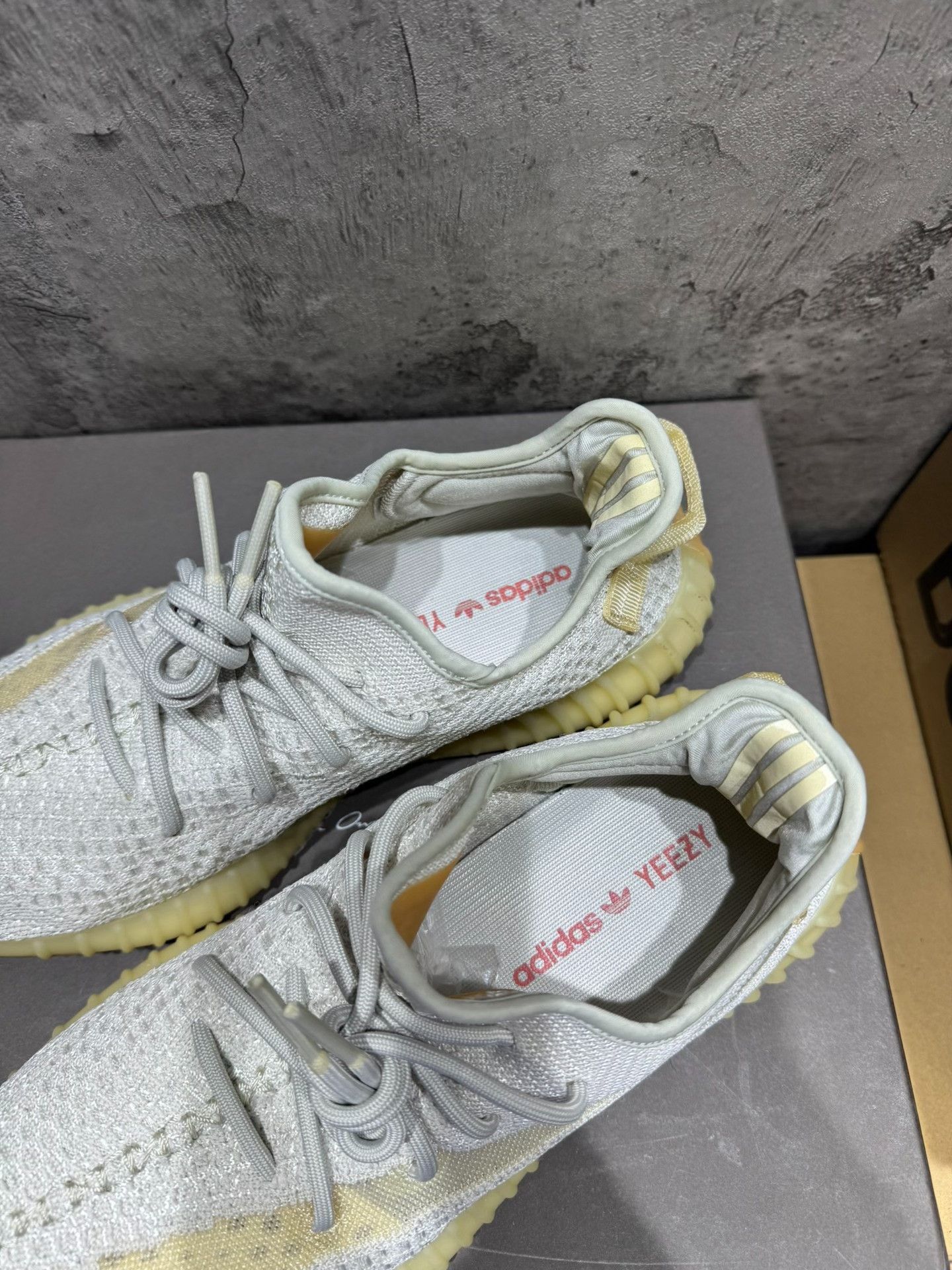 Adidas Adidas Yellow Lowtop Sneakers 35 Men Size US 5 / EU 37 - 3 Thumbnail