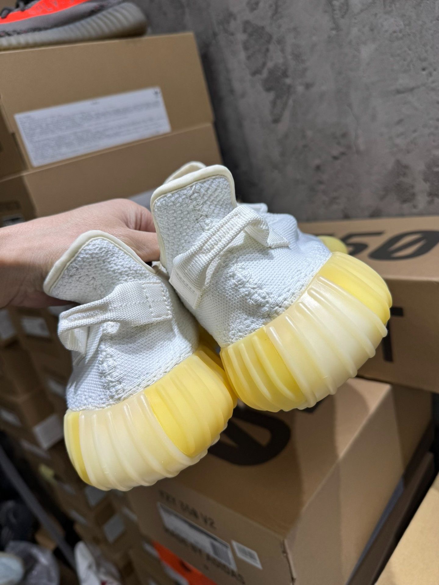 Adidas Adidas YEEZY350 White Lowtop Sneakers 11 Men Size US 11 / EU 44 - 6 Thumbnail