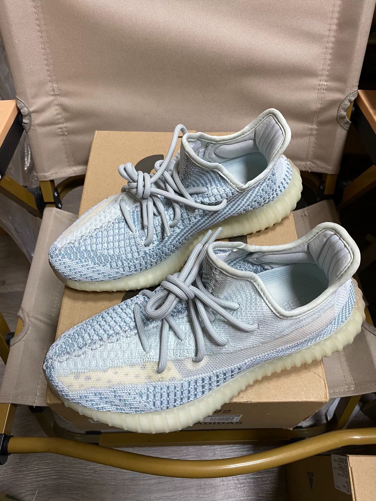 Adidas Adidas YEEZY350 White Lowtop Sneakers 40 Men Size US 7.5 / EU 40-41 - 4 Thumbnail