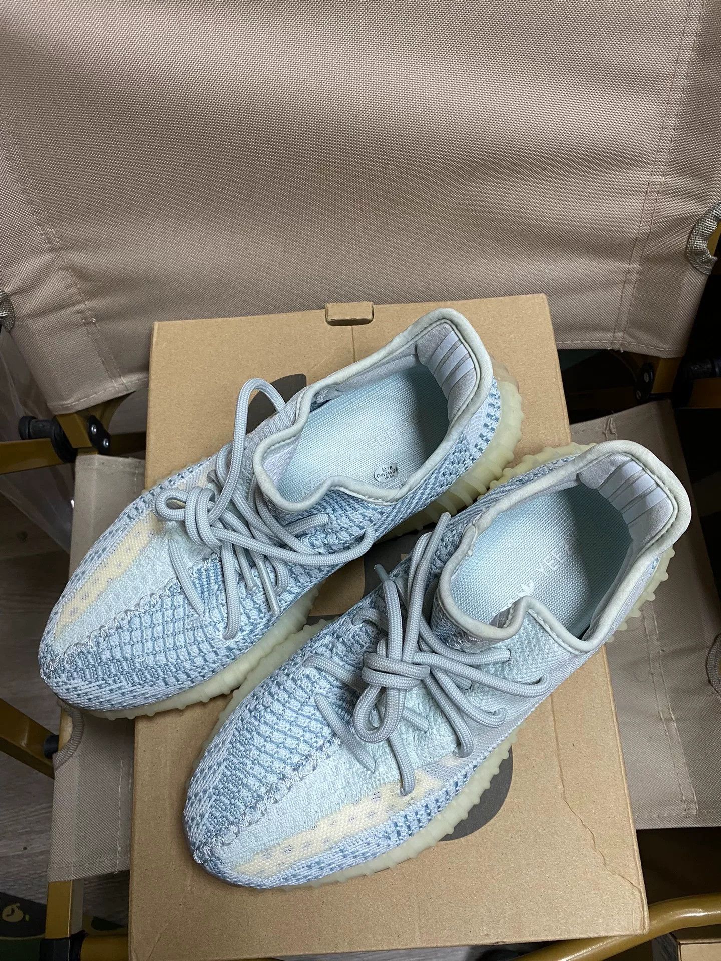 Adidas Adidas YEEZY350 White Lowtop Sneakers 40 Men Size US 7.5 / EU 40-41 - 5 Thumbnail