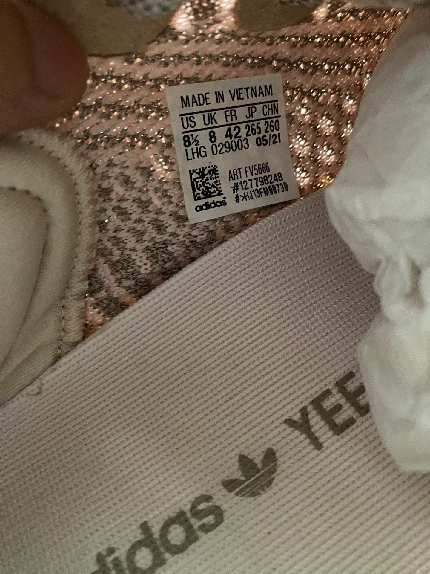 Adidas Adidas YEEZY350 Pink Lowtop Sneakers 42 Men Size US 9 / EU 42 - 5 Thumbnail