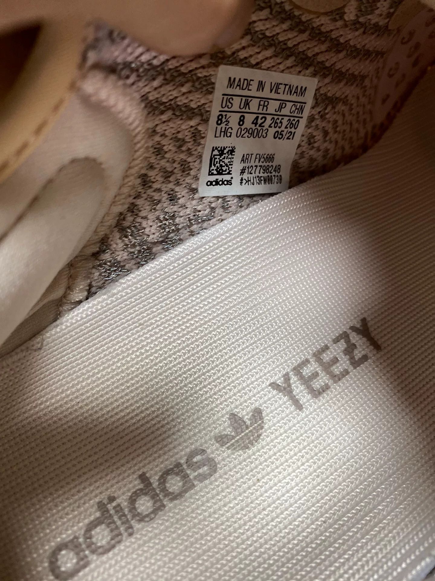 Adidas Adidas YEEZY350 Pink Lowtop Sneakers 42 Men Size US 9 / EU 42 - 3 Thumbnail