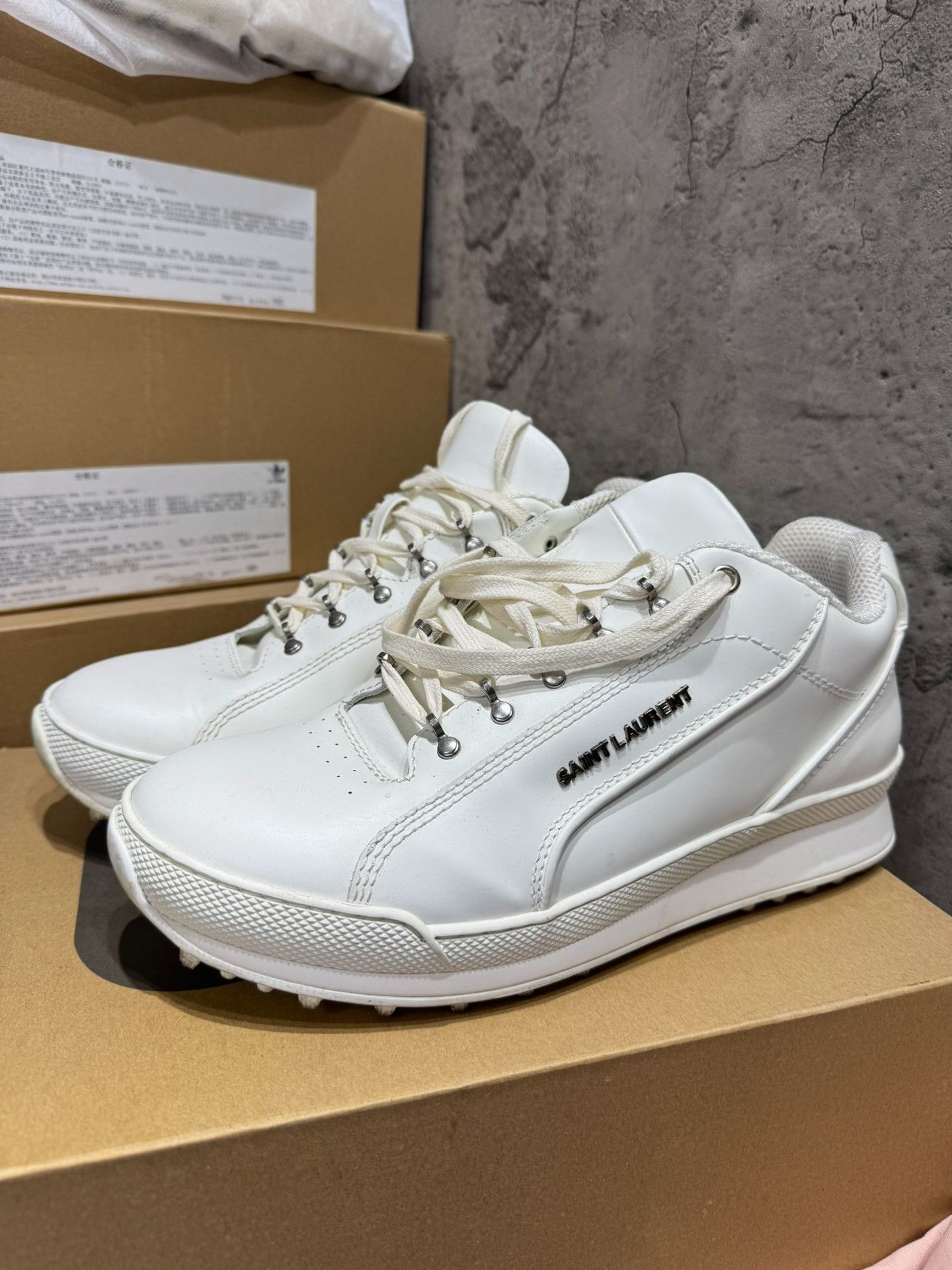 Saint Laurent Paris Saint Laurent Paris White Lowtop Sneakers 41 Men Size US 8.5 / EU 41-42 - 3 Thumbnail