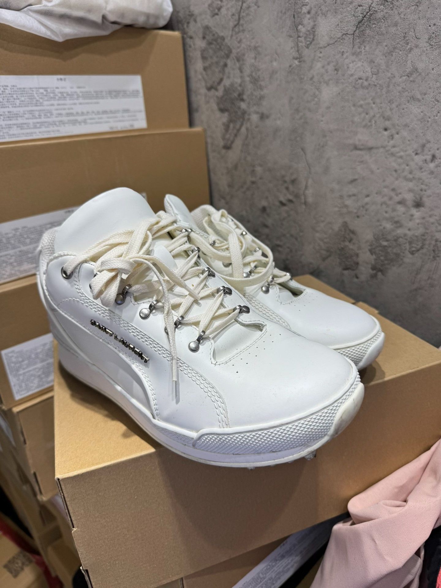 Saint Laurent Paris Saint Laurent Paris White Lowtop Sneakers 41 Men Size US 8.5 / EU 41-42 - 8 Thumbnail