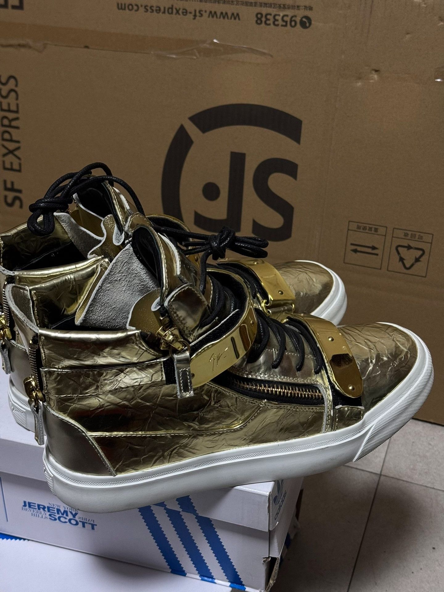 Giuseppe Zanotti Giuseppe Zanotti Gold Hitop Sneakers S Men Size US 10 / EU 43 - 8 Thumbnail