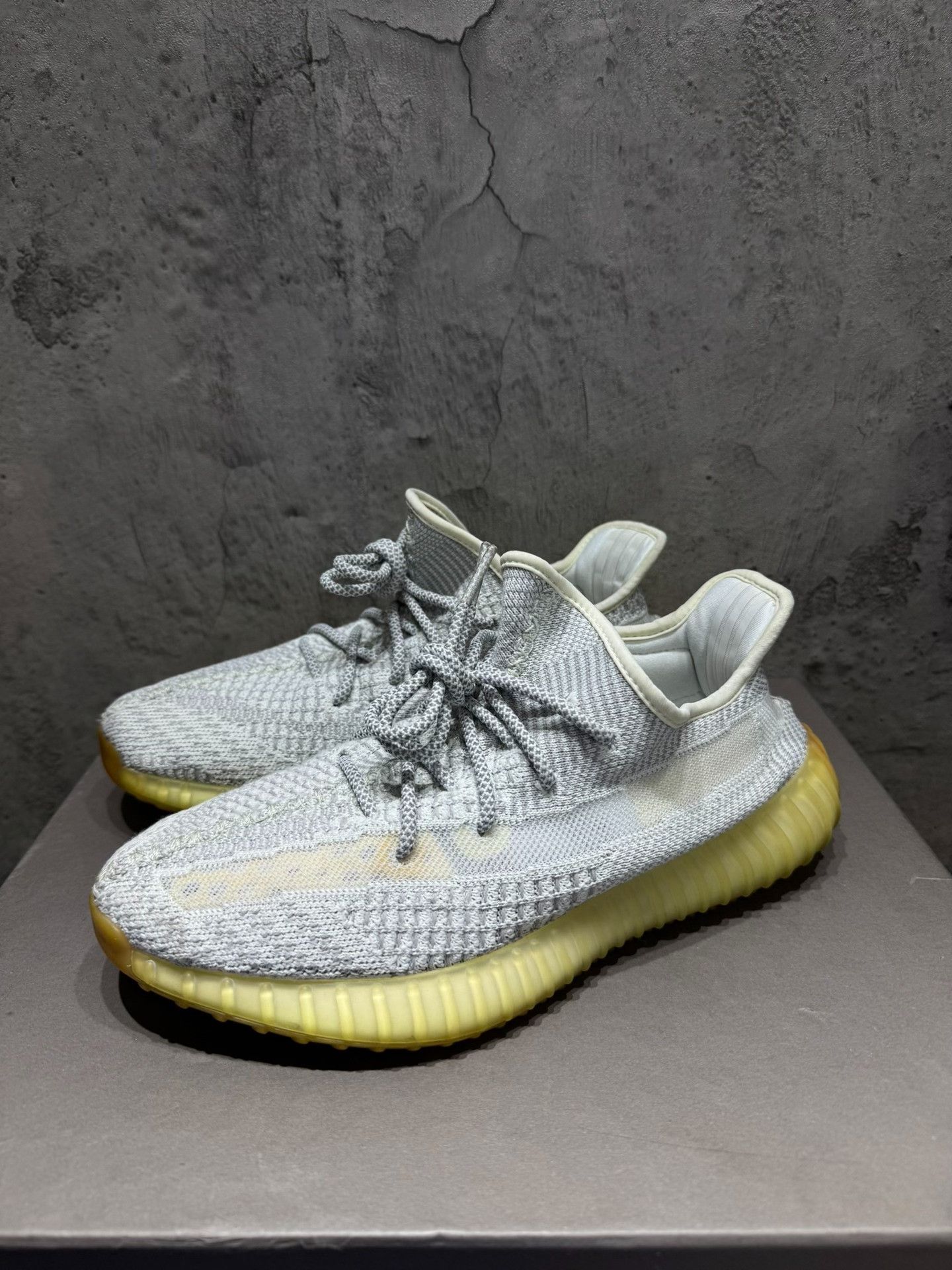 Adidas Adidas YEEZY350 Gray Lowtop Sneakers 42 Men Size US 9 / EU 42 - 2 Thumbnail