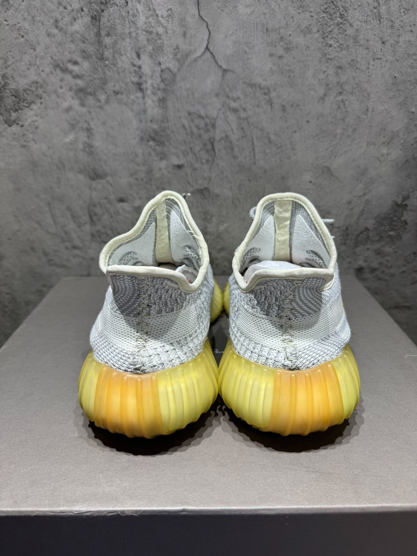 Adidas Adidas YEEZY350 Gray Lowtop Sneakers 42 Men Size US 9 / EU 42 - 8 Thumbnail
