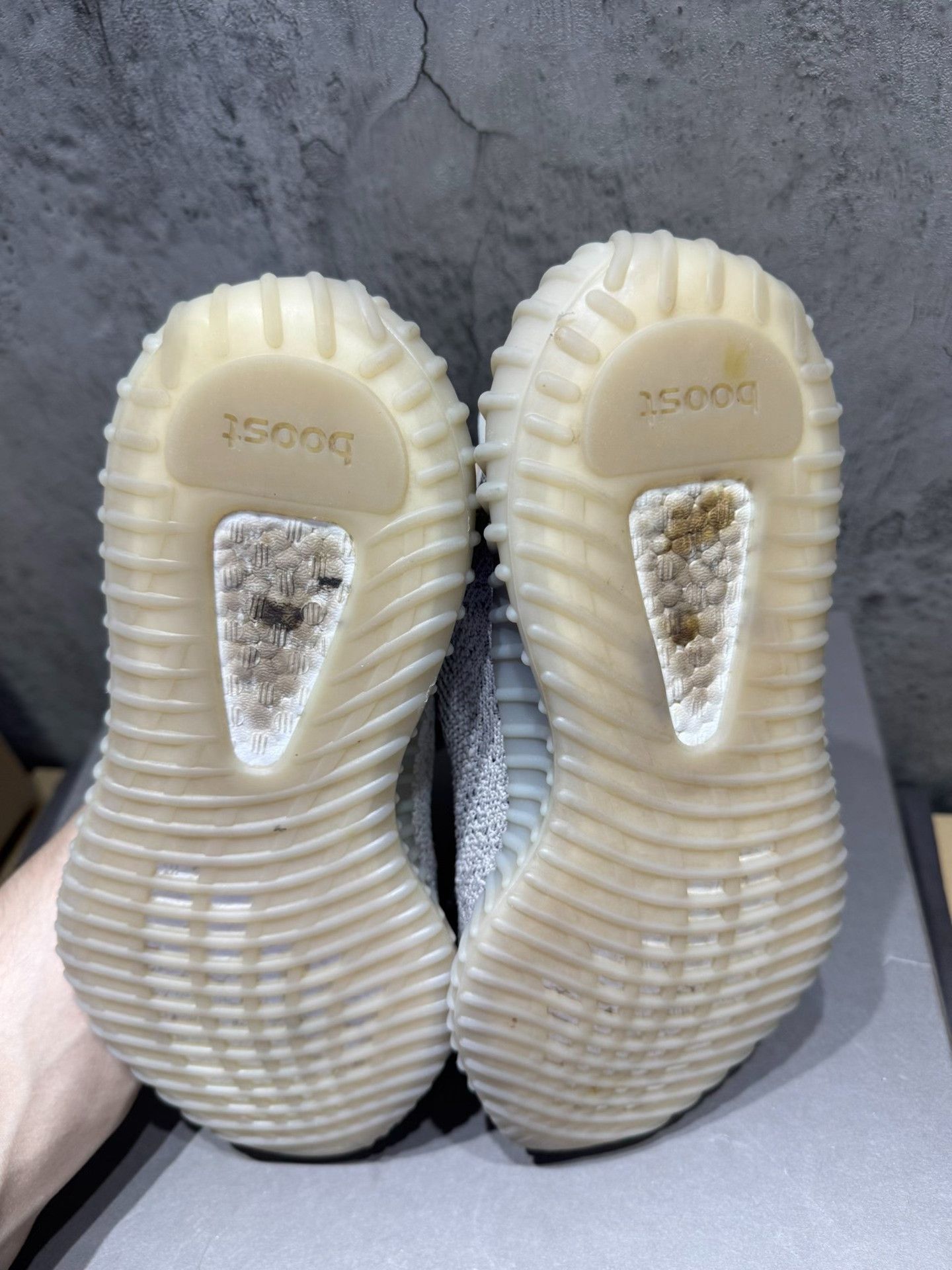 Adidas Adidas YEEZY350 Gray Lowtop Sneakers 40 Men Size US 7.5 / EU 40-41 - 5 Thumbnail