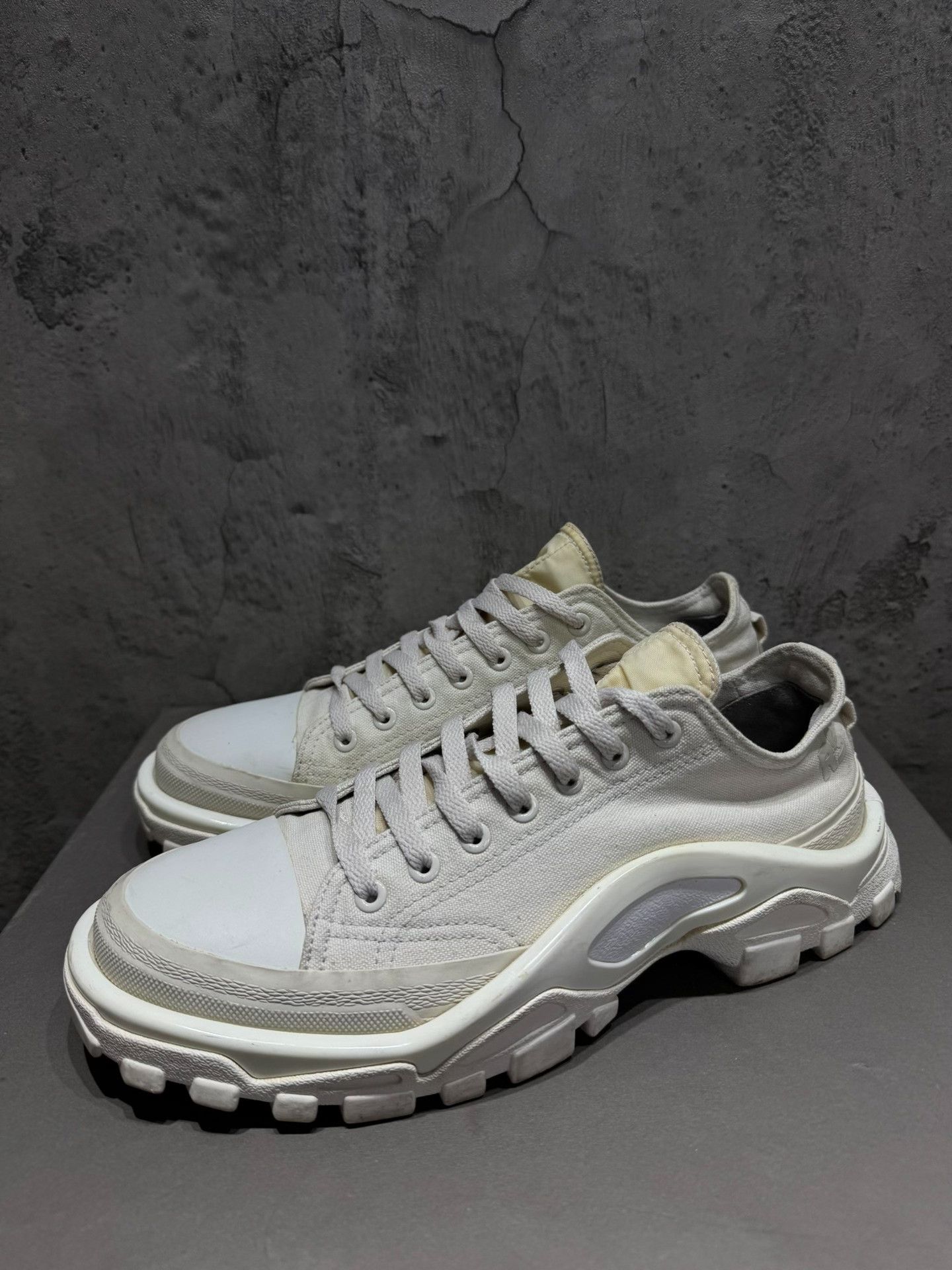 Adidas Adidas White Lowtop Sneakers 41 Men Size US 8.5 / EU 41-42 - 2 Thumbnail