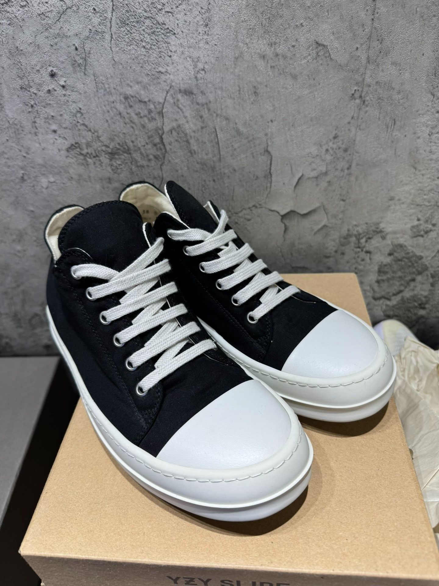 Converse Converse Canvas Lowtop Sneakers 38 Women Size US 7.5 / IT 37.5 - 8 Thumbnail