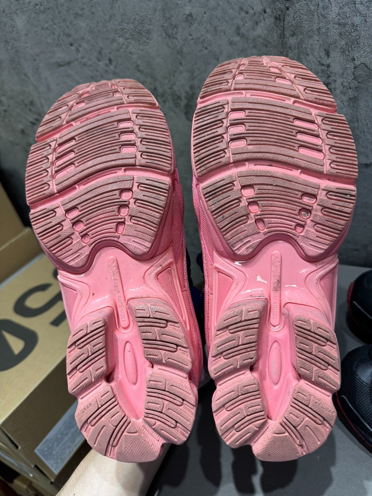 Adidas Adidas Pink Lowtop Sneakers 40 Men Size US 7.5 / EU 40-41 - 5 Thumbnail