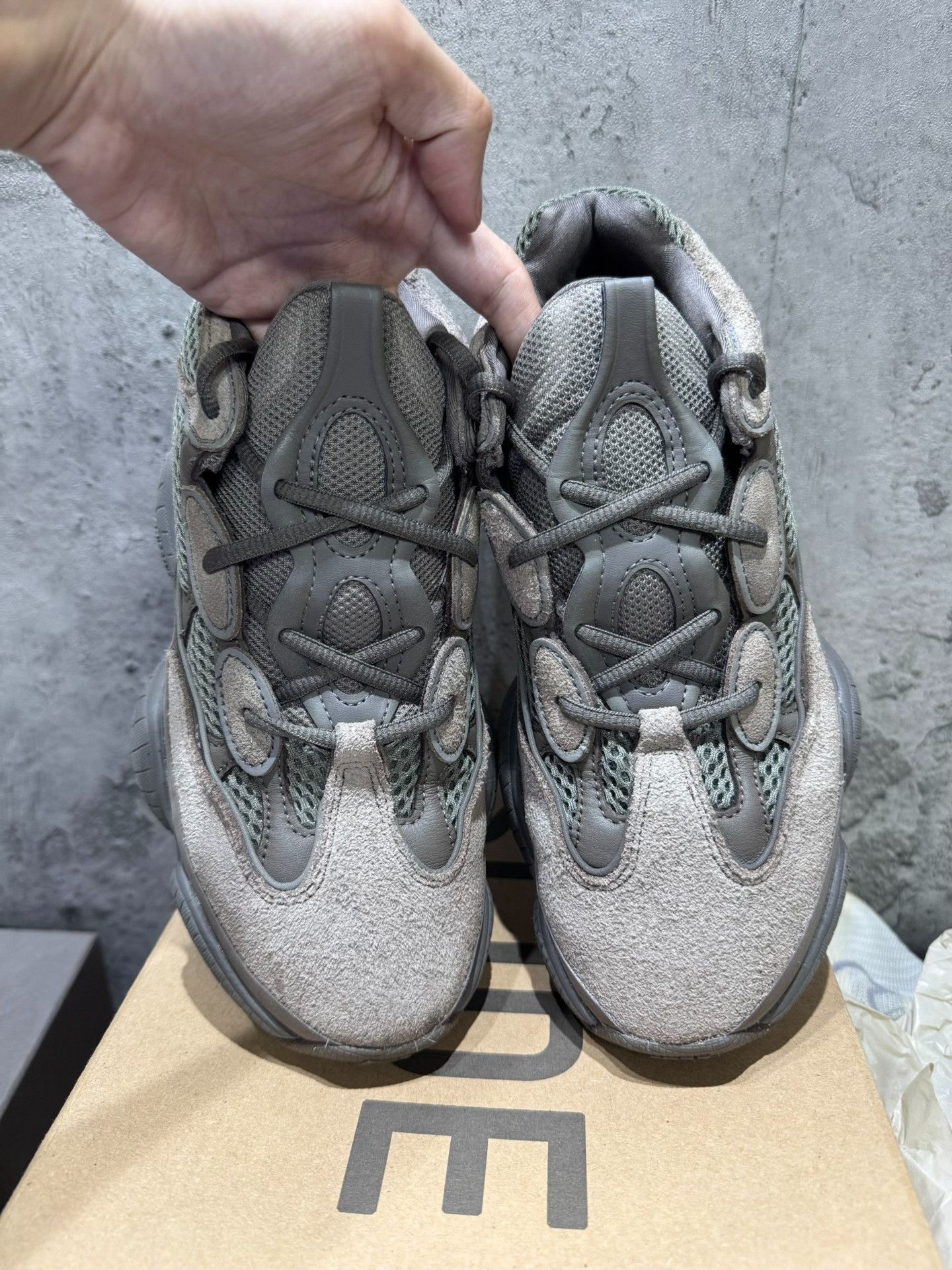Adidas Adidas YEEZY500 Brown Lowtop Sneakers 41 Men Size US 8.5 / EU 41-42 - 3 Thumbnail