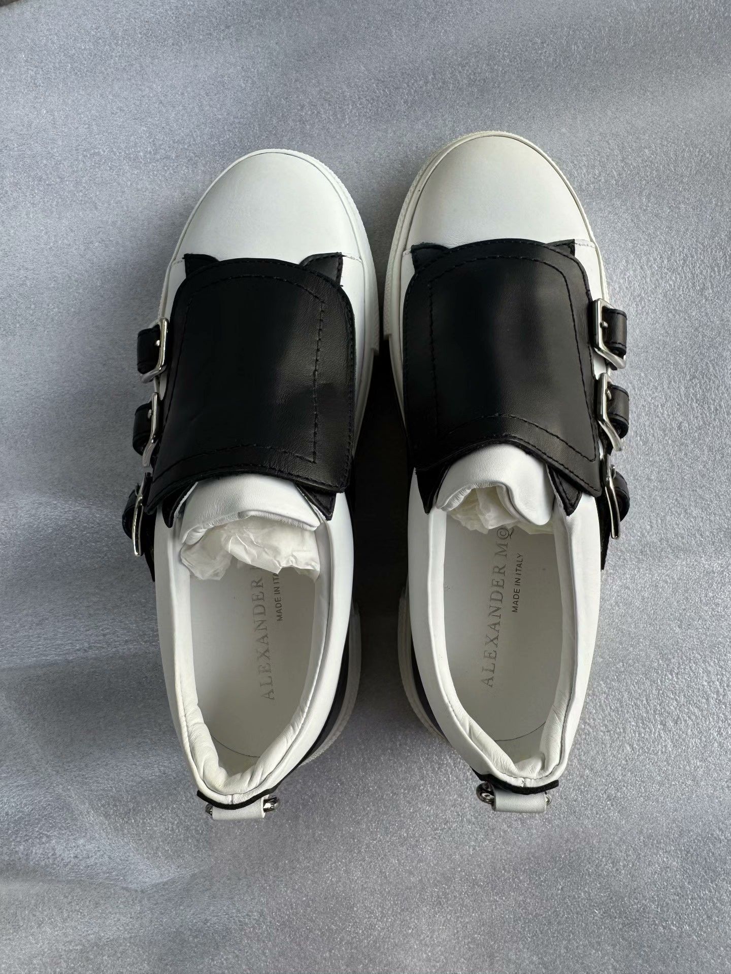 Alexander McQueen Alexander McQueen White Lowtop Sneakers 37 Women Size US 6.5 / IT 36.5 - 5 Thumbnail