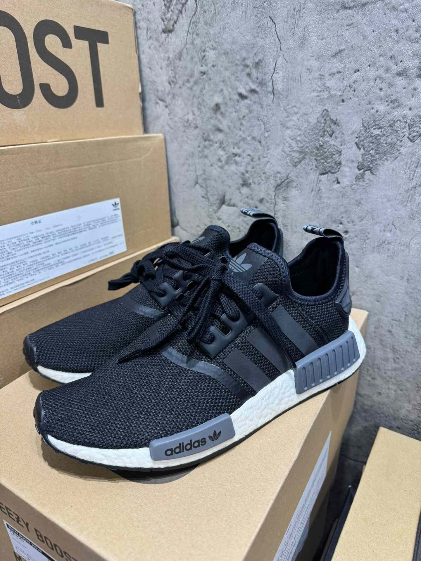 Adidas Adidas Running Blue Lowtop Sneakers 42 Men Size US 9 / EU 42 - 3 Thumbnail
