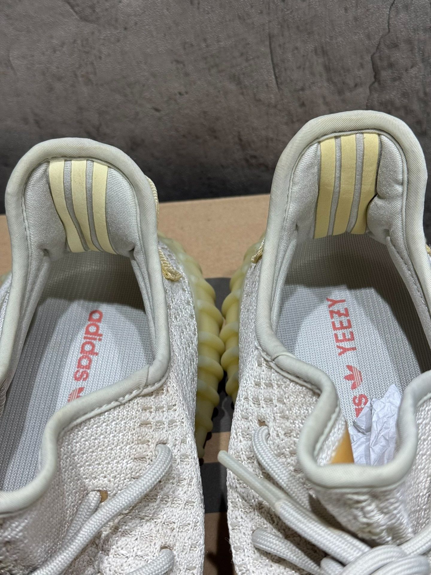Adidas Adidas Yellow Lowtop Sneakers 35 Men Size US 5 / EU 37 - 2 Thumbnail