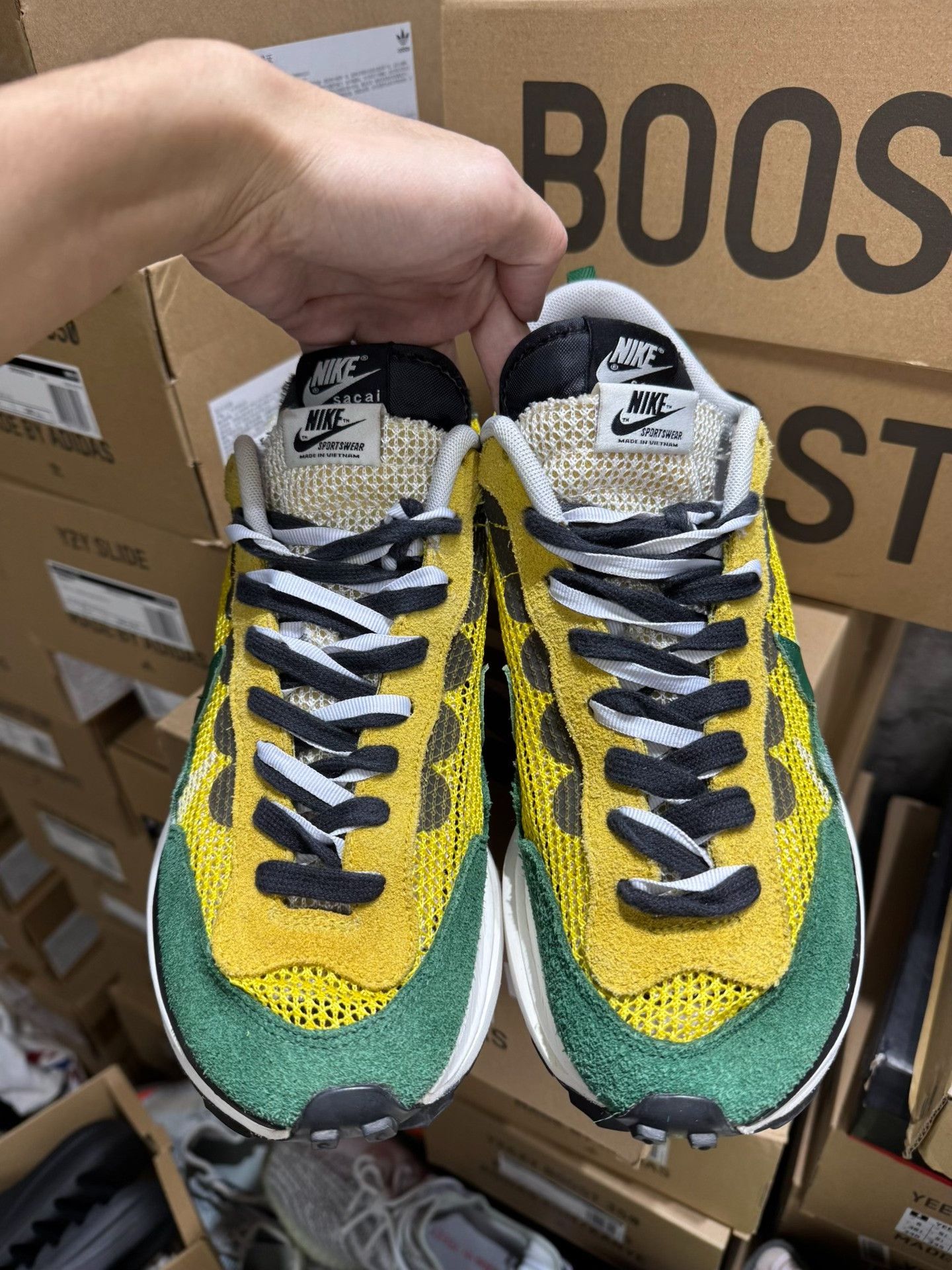 Nike Nike Collab Yellow Lowtop Sneakers 9.5 Men Size US 9.5 / EU 42-43 - 7 Thumbnail
