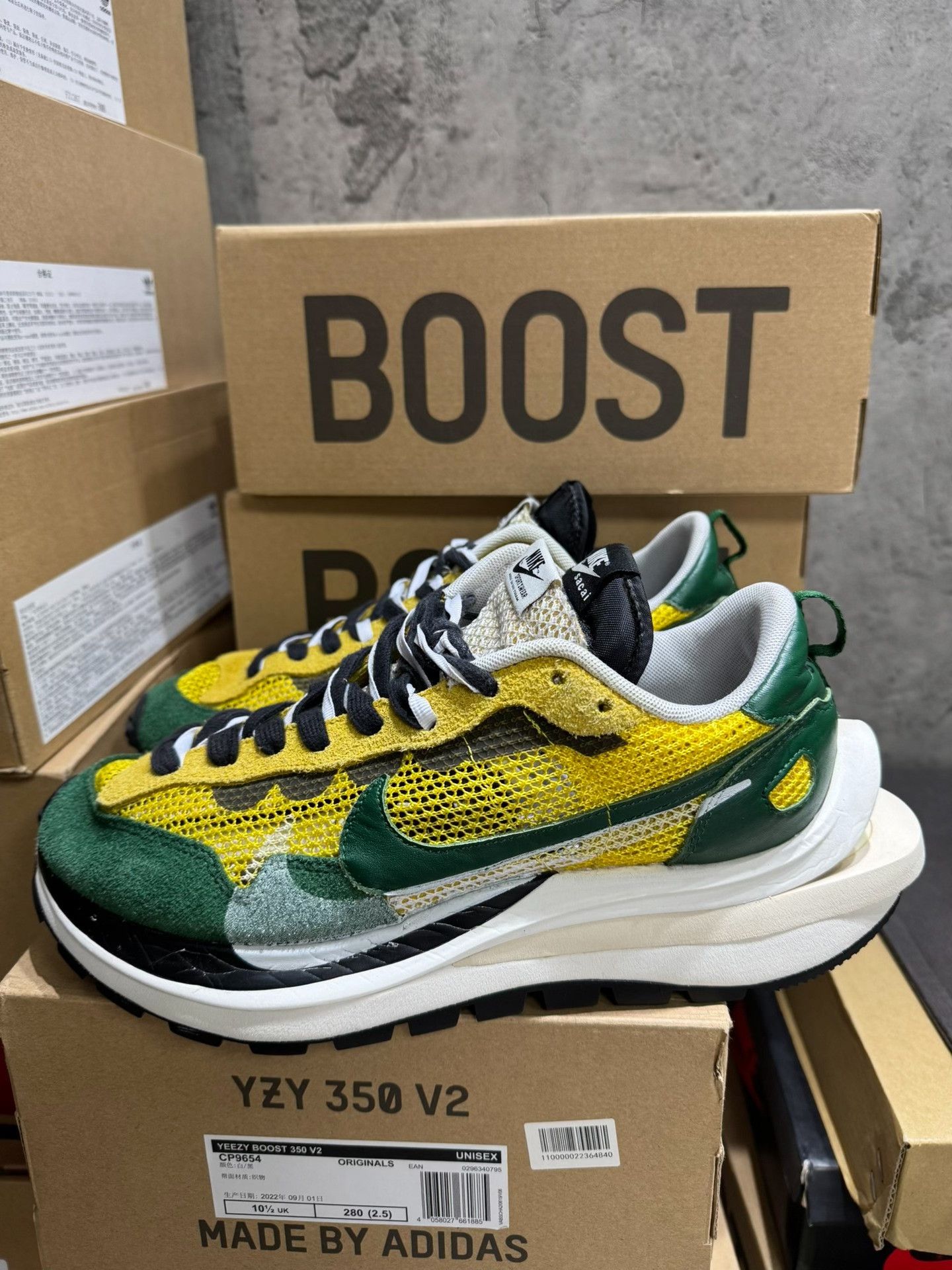 Nike Nike Collab Yellow Lowtop Sneakers 9.5 Men Size US 9.5 / EU 42-43 - 3 Thumbnail