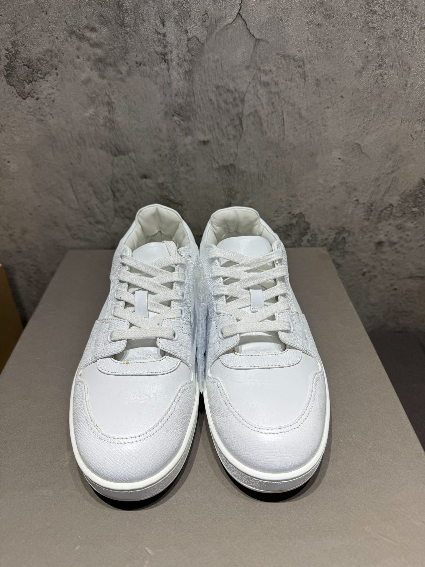 Hermes Hermes Leather White Lowtop Sneakers 37.5 Women Size US 6.5 / IT 36.5 - 3 Thumbnail
