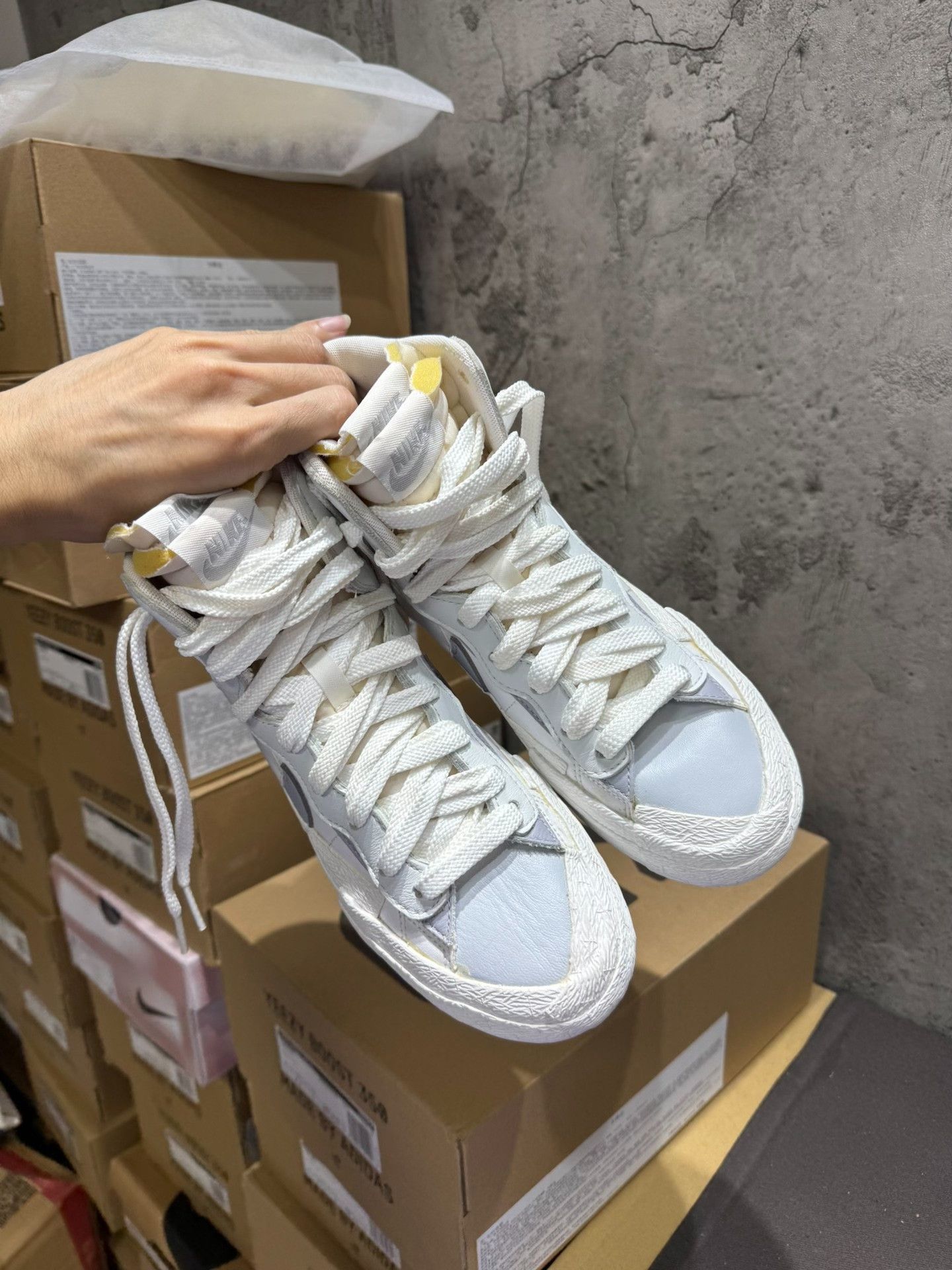Sacai Sacai BLAZER White Lowtop Sneakers 38 Men Size US 6 / EU 39 - 7 Thumbnail