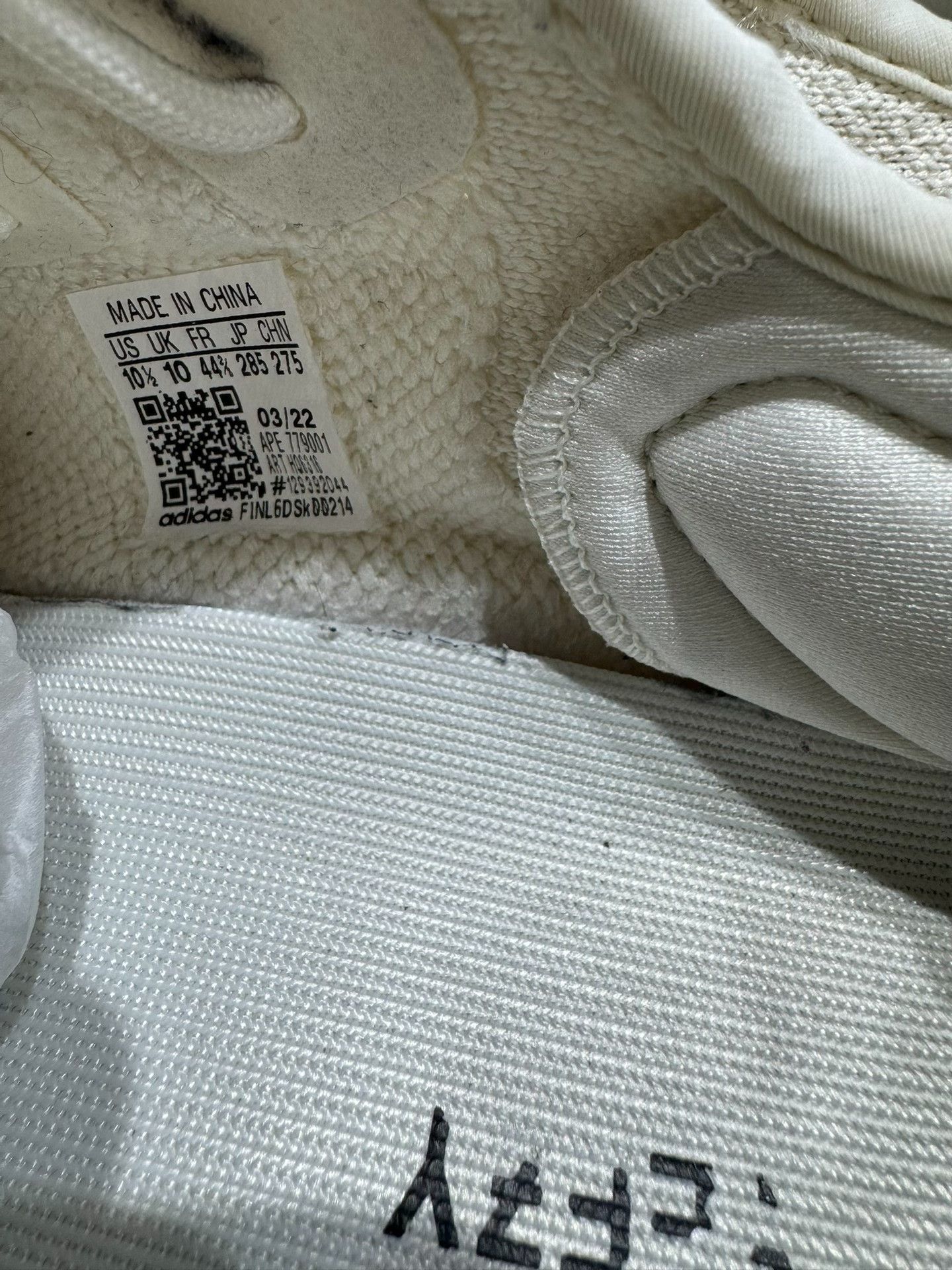 Adidas Adidas YEEZY350 White Lowtop Sneakers 10 Men Size US 10 / EU 43 - 5 Thumbnail