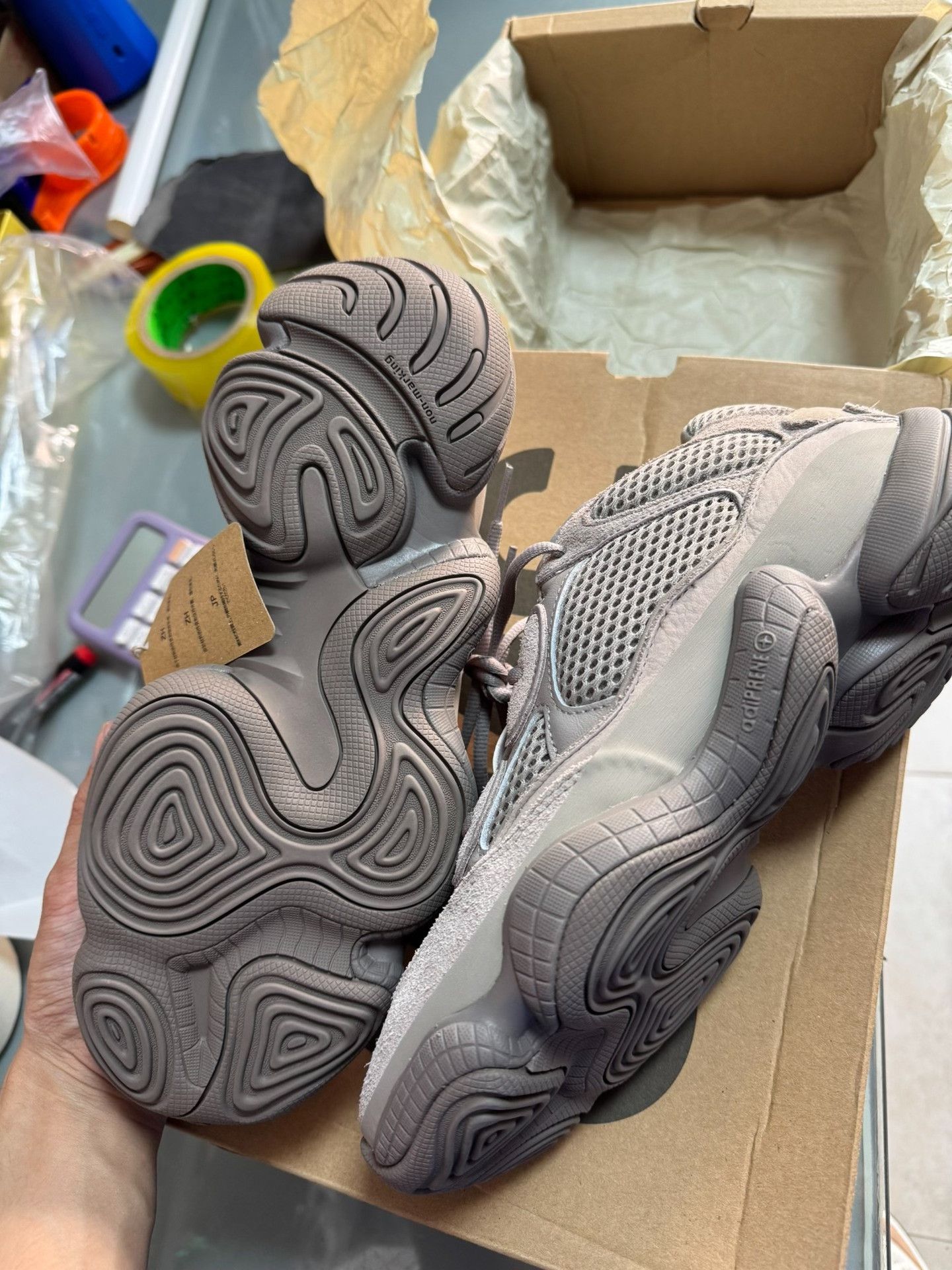 Adidas Adidas YEEZY500 Gray Lowtop Sneakers 42 Men Size US 9 / EU 42 - 6 Thumbnail