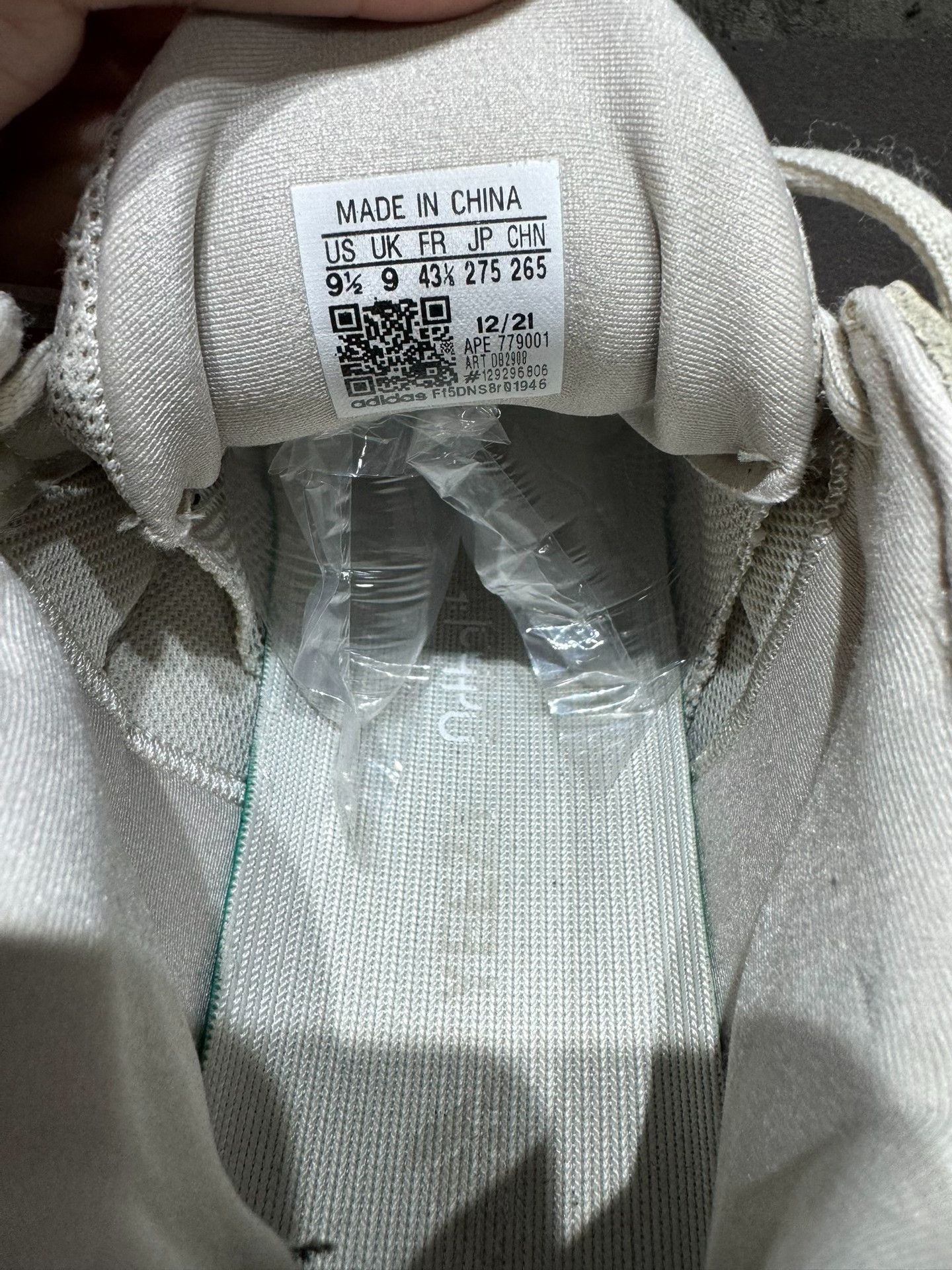 Adidas Adidas YEEZY500 White Lowtop Sneakers 9 Men Size US 9 / EU 42 - 5 Thumbnail