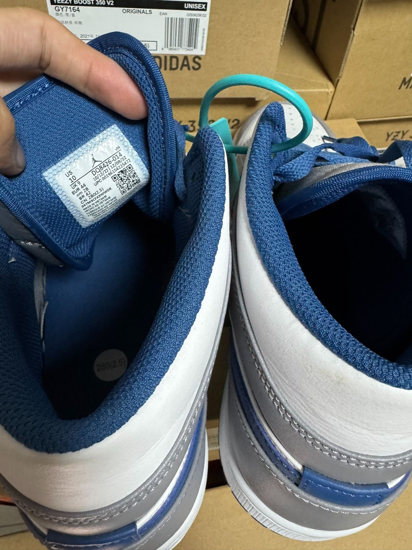 Nike Nike Blue Lowtop Sneakers 10 Men Size US 10 / EU 43 - 4 Thumbnail